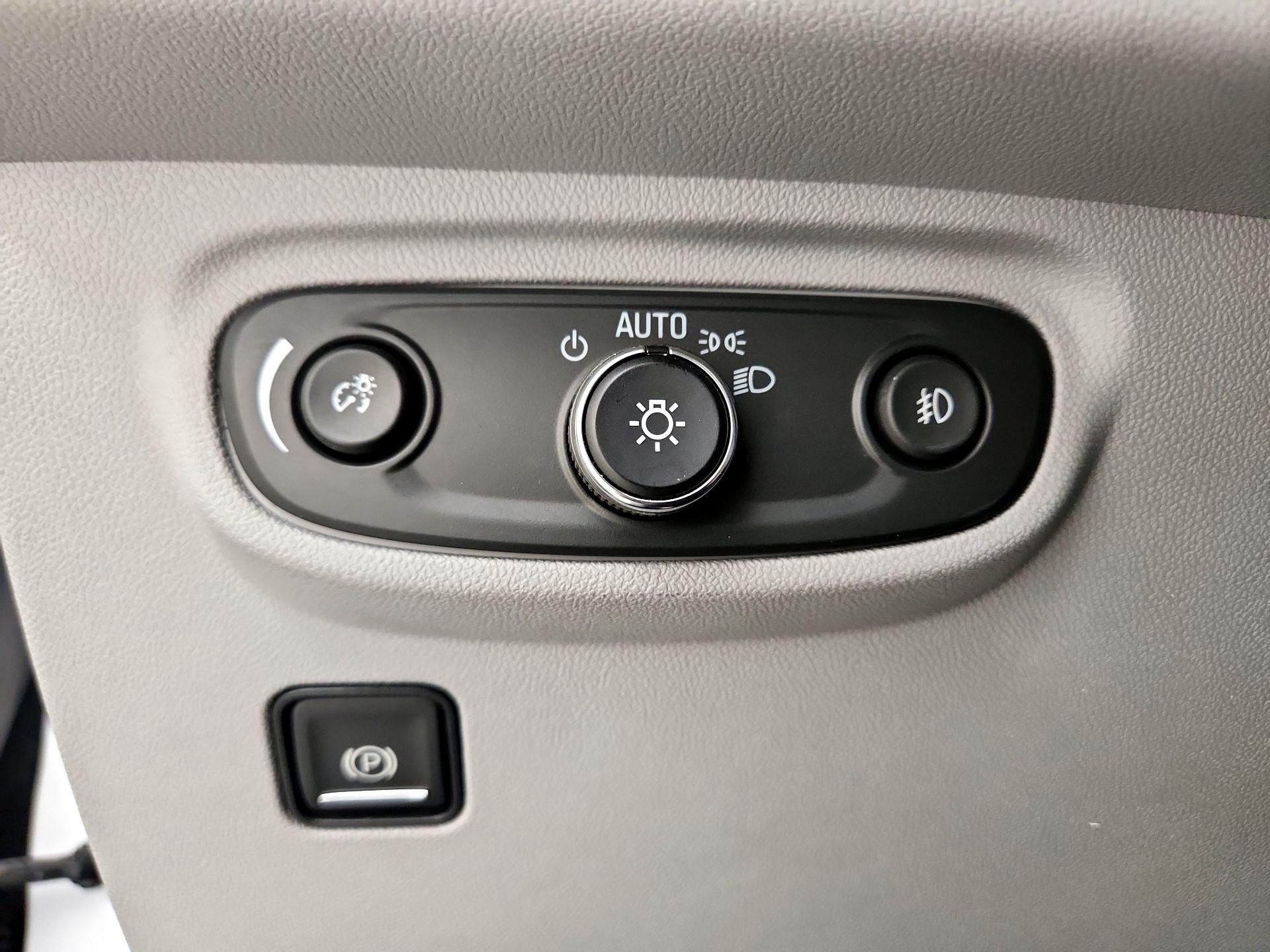 Thumbnail: 2020 GMC Terrain - 13