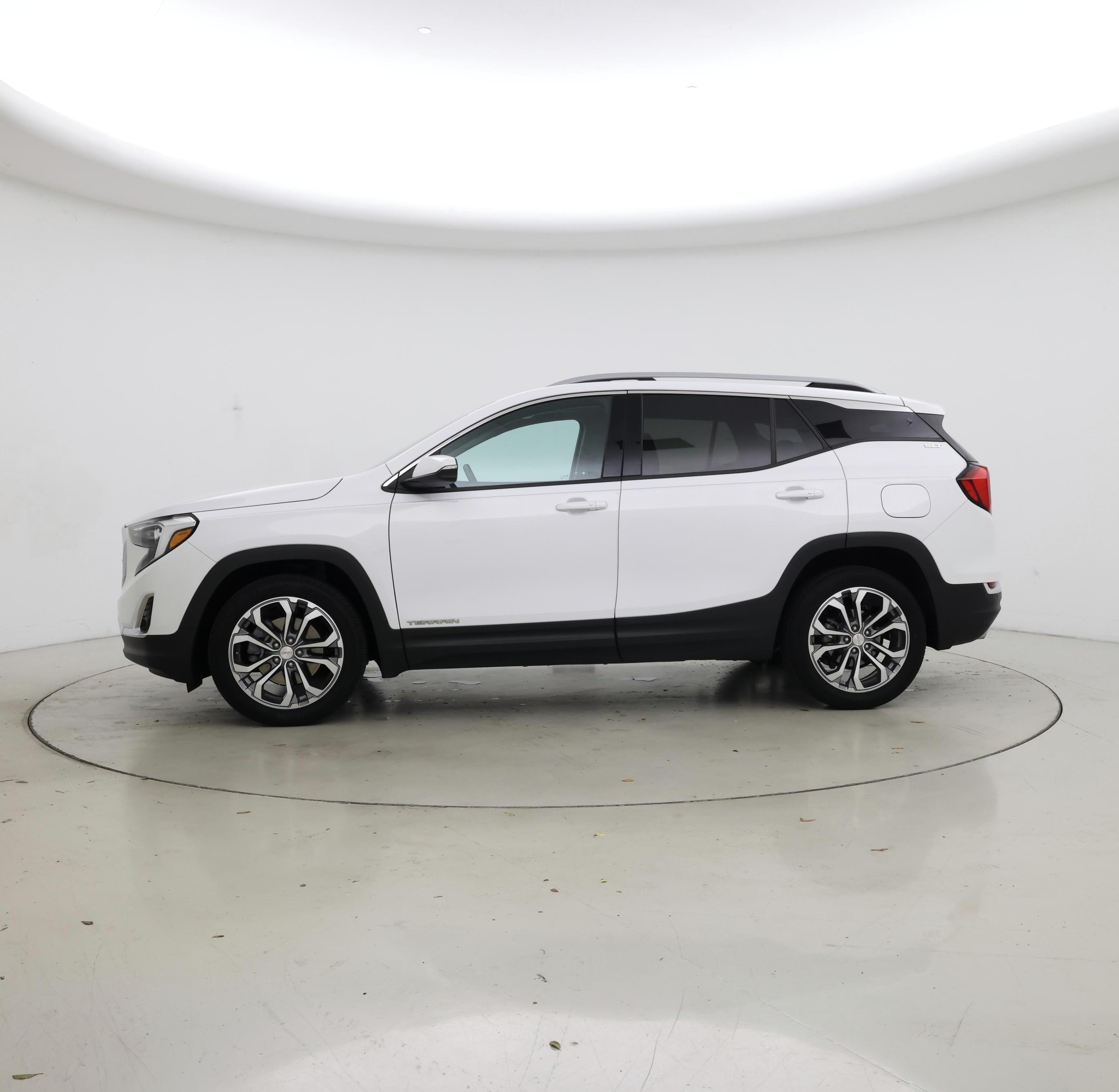 Thumbnail: 2020 GMC Terrain - 3