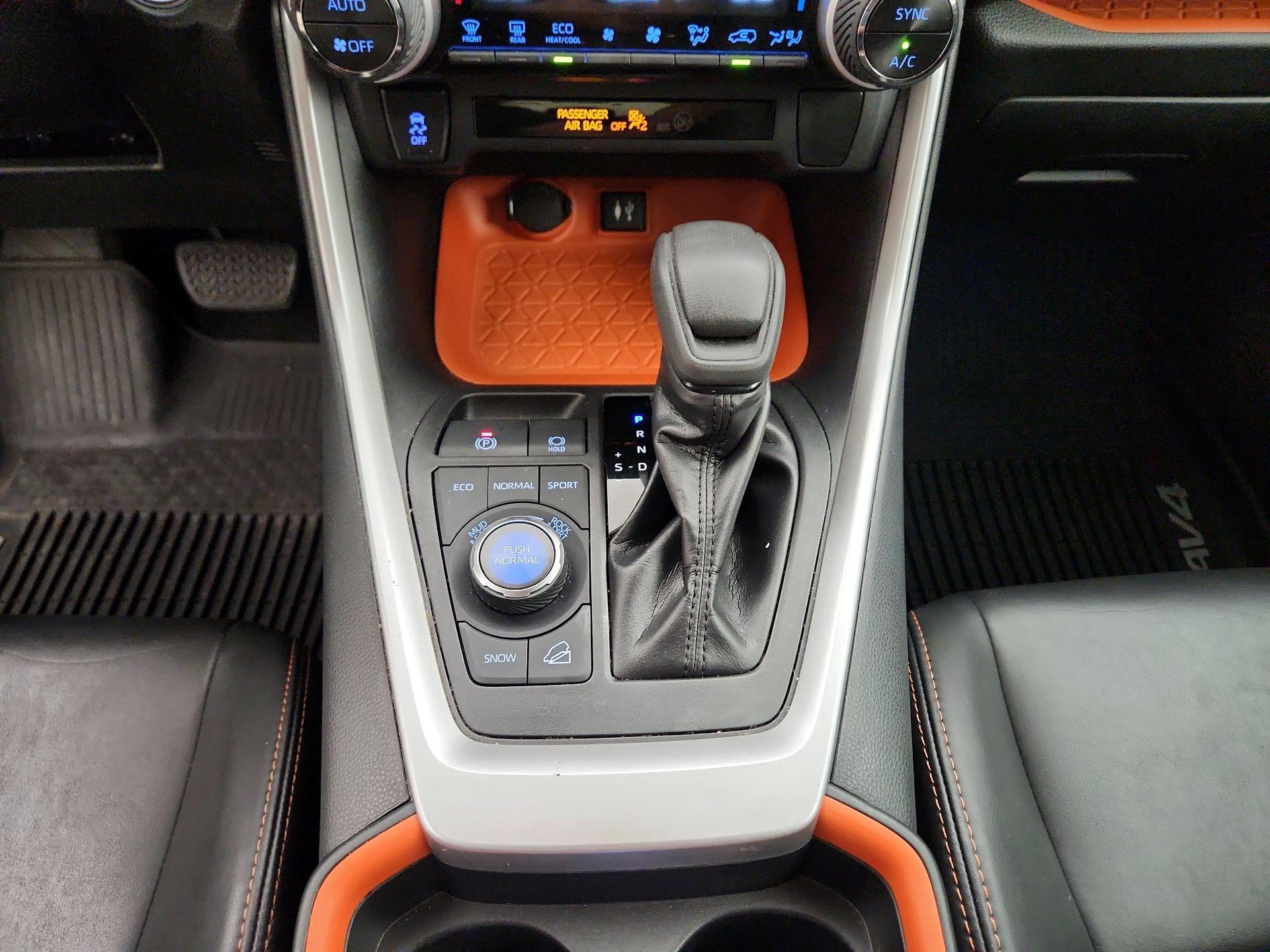 Thumbnail: 2019 Toyota RAV4 - 18
