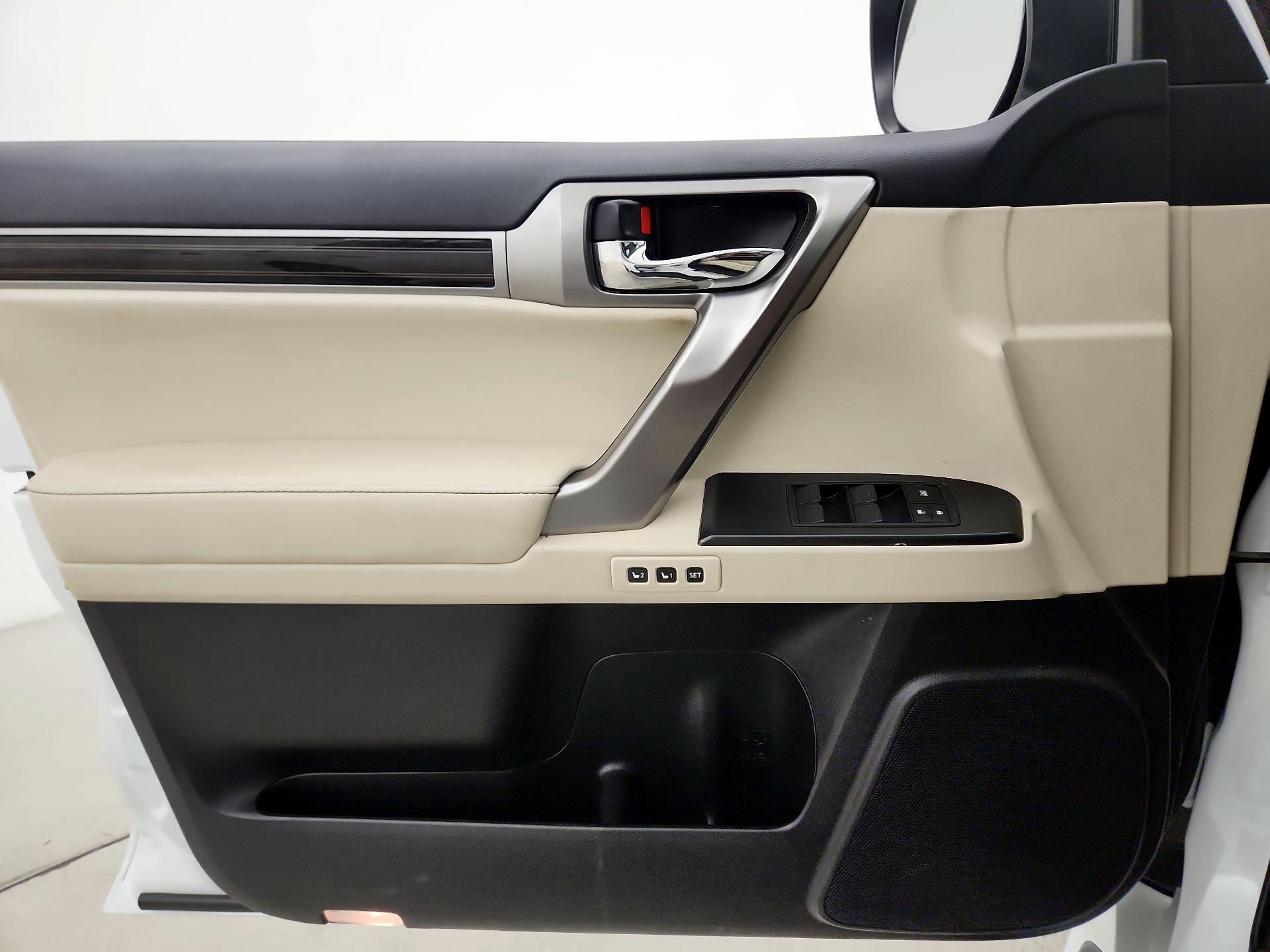 Thumbnail: 2023 Lexus GX - 12