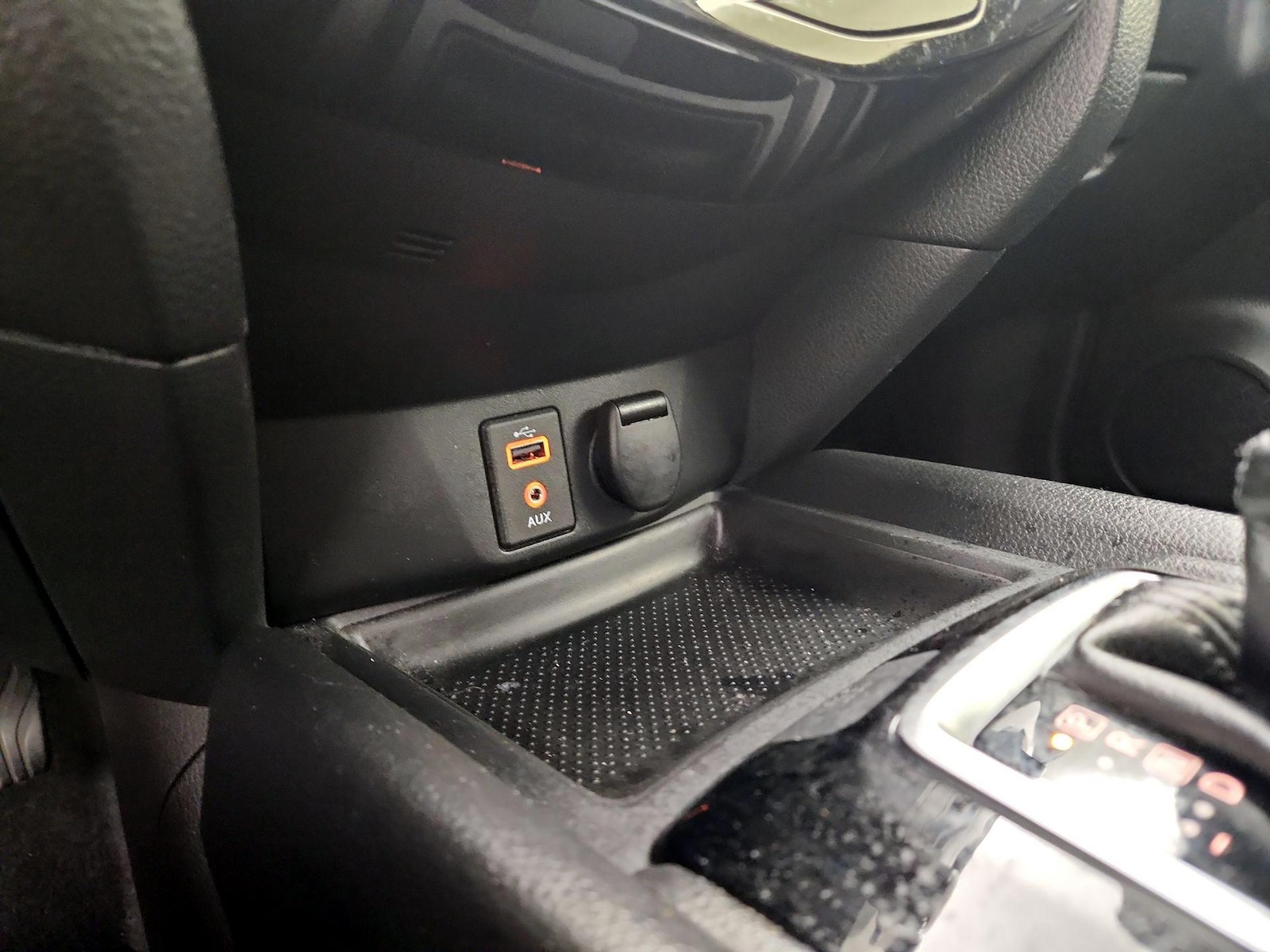 2017 Nissan Rogue SV - Photo 20