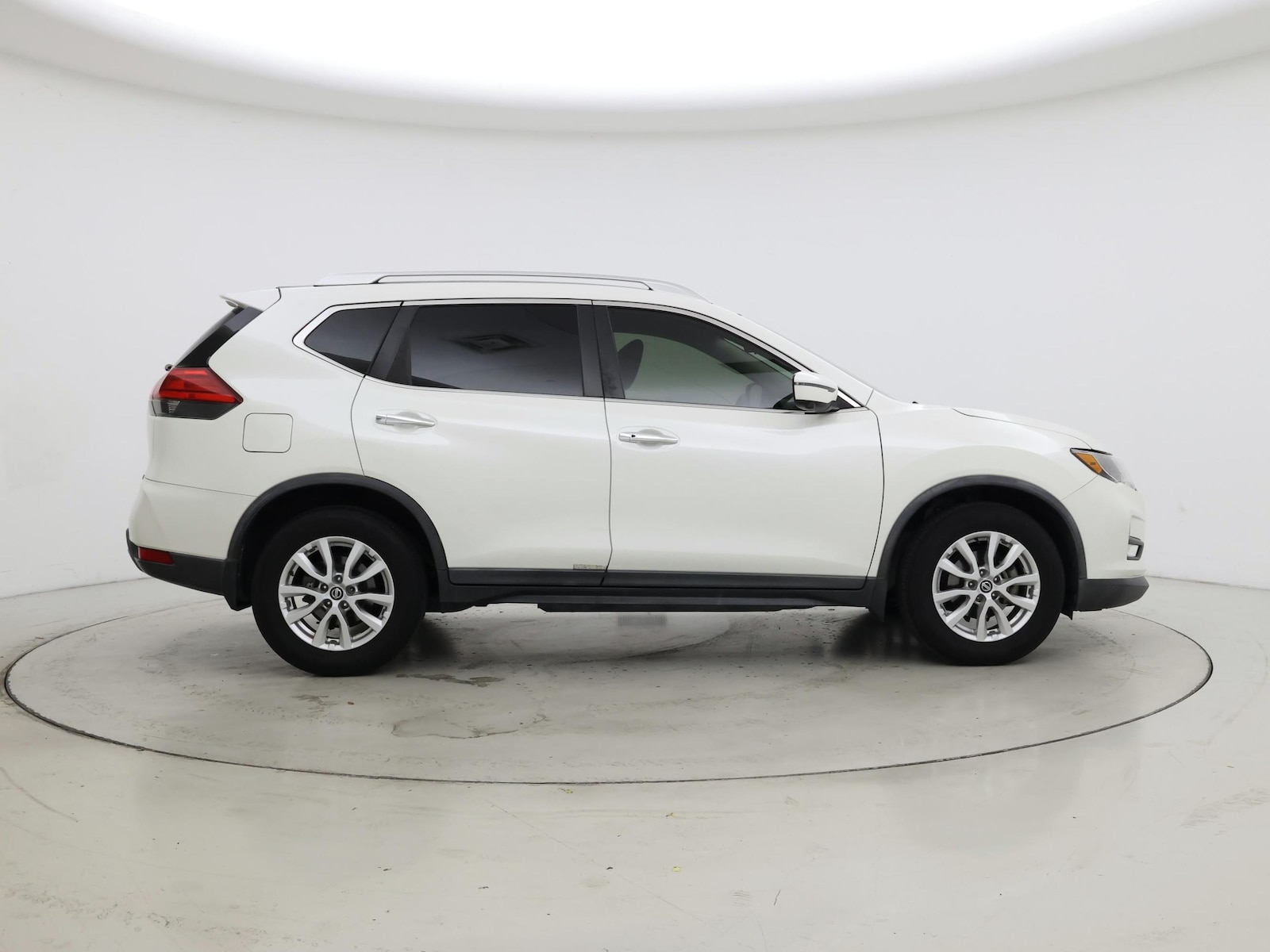 2017 Nissan Rogue SV - Photo 8
