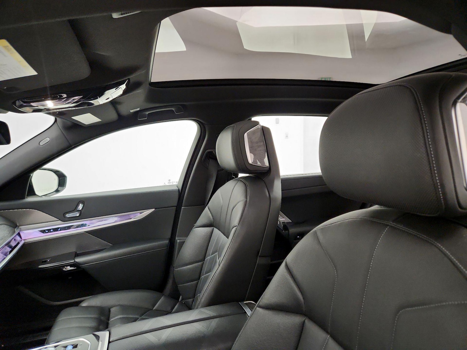 2024 BMW 7 Series 740i - Photo 20