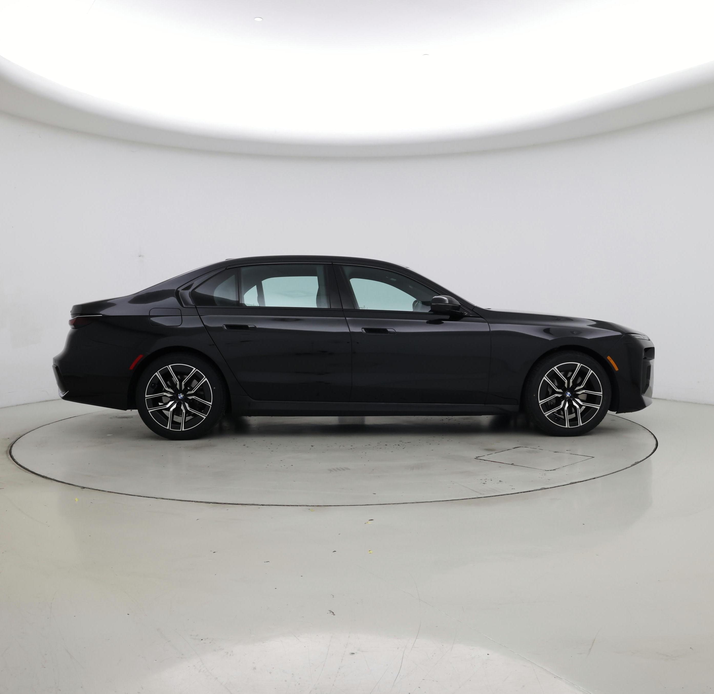 Thumbnail: 2024 BMW 7 Series - 7