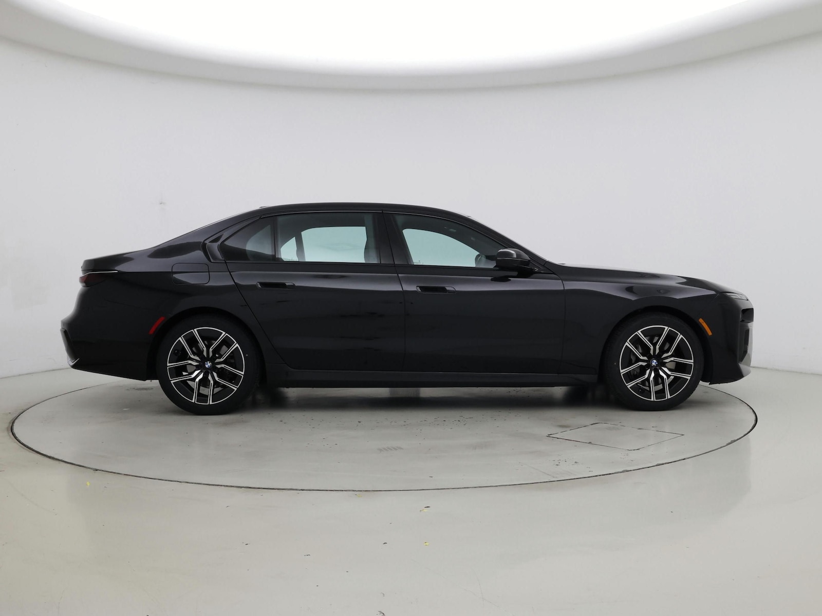 2024 BMW 7 Series 740i - Photo 8