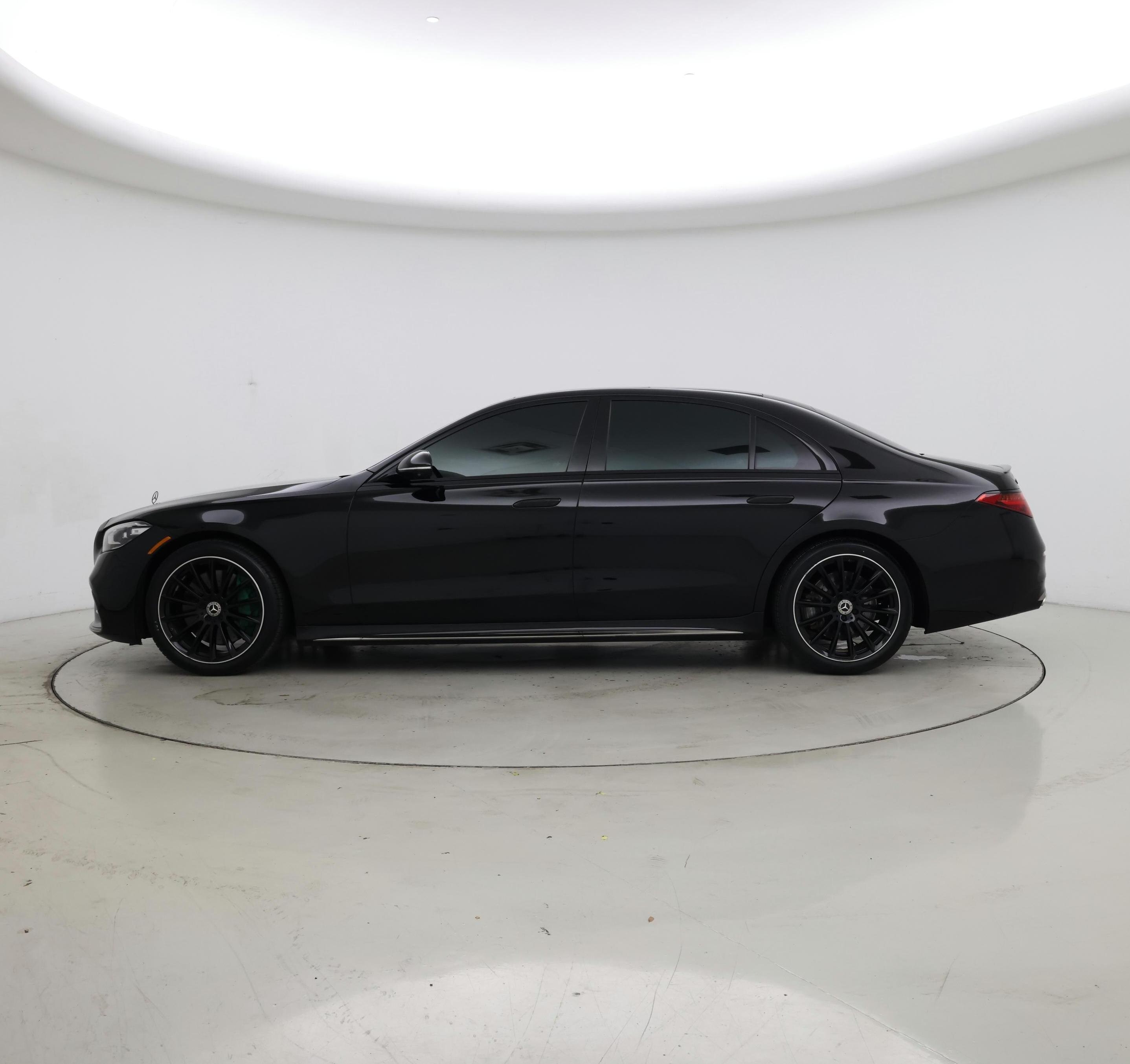 Thumbnail: 2023 Mercedes-Benz S-Class - 3