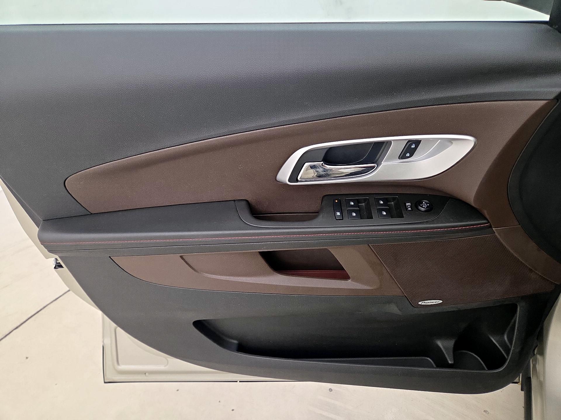 Thumbnail: 2015 Chevrolet Equinox - 12