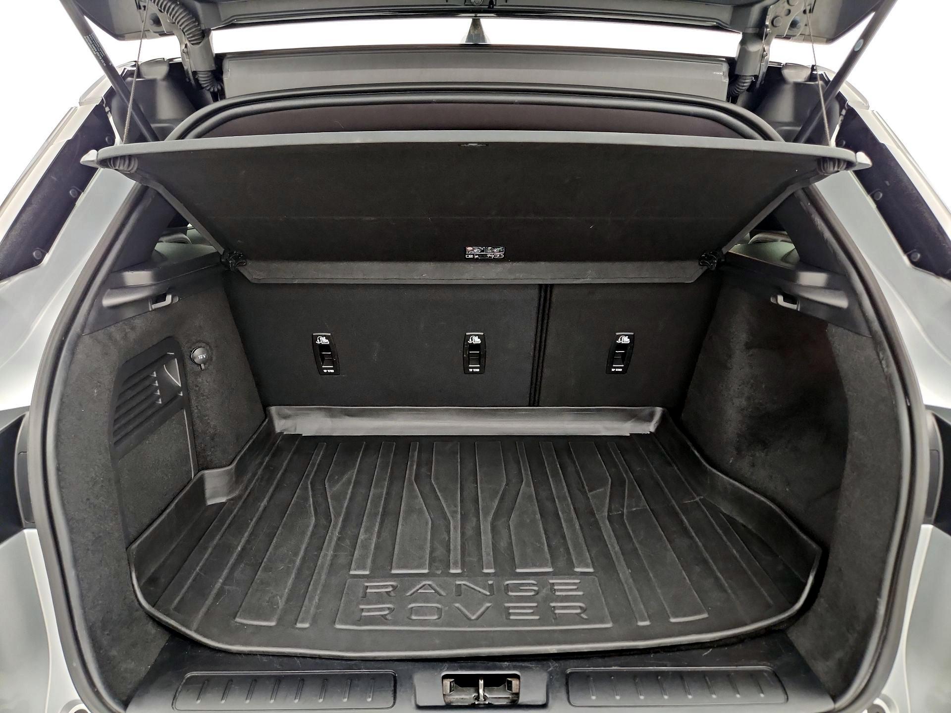 Thumbnail: 2019 Land Rover Range Rover Evoque - 19