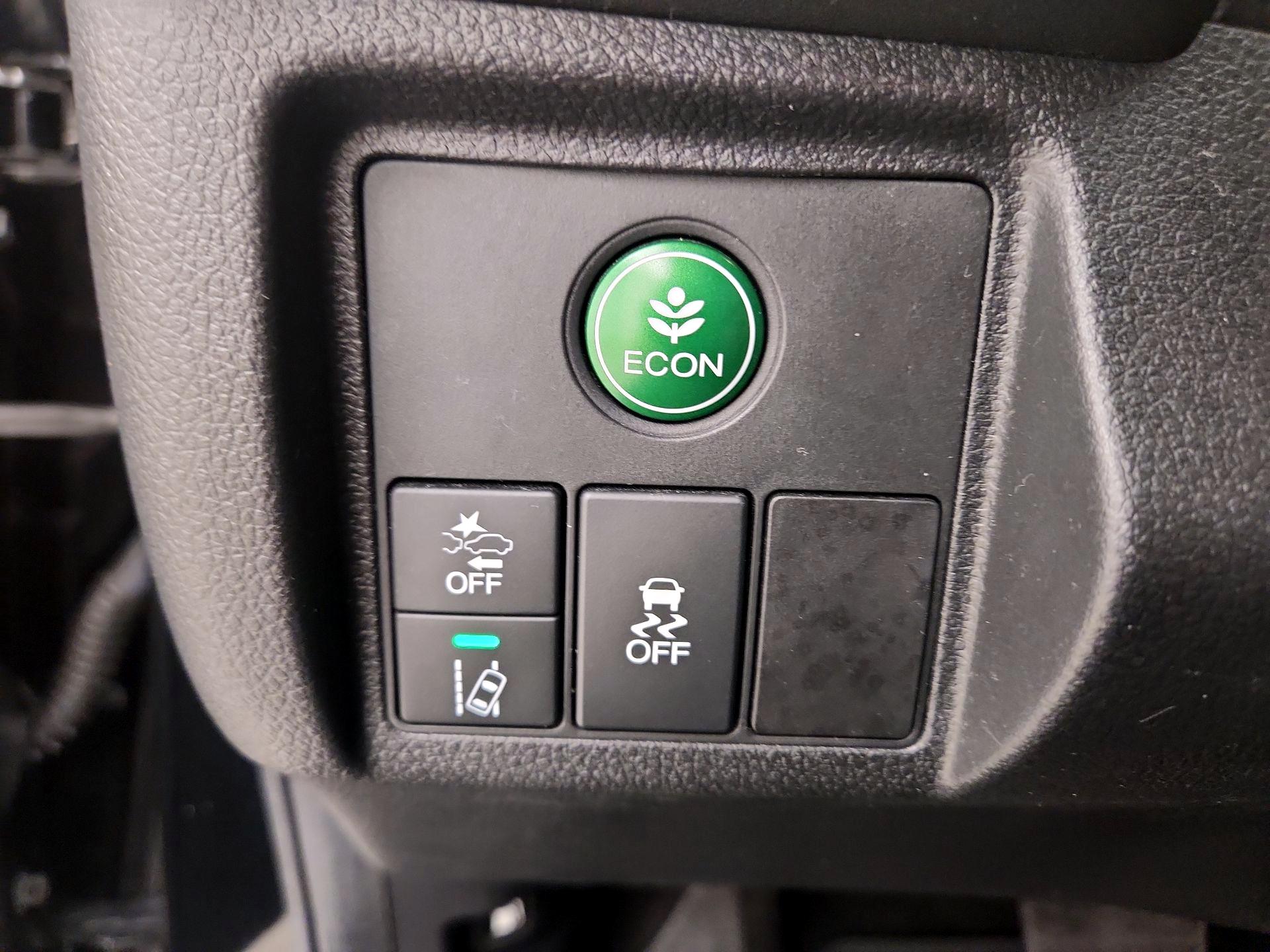 Thumbnail: 2019 Honda HR-V - 13