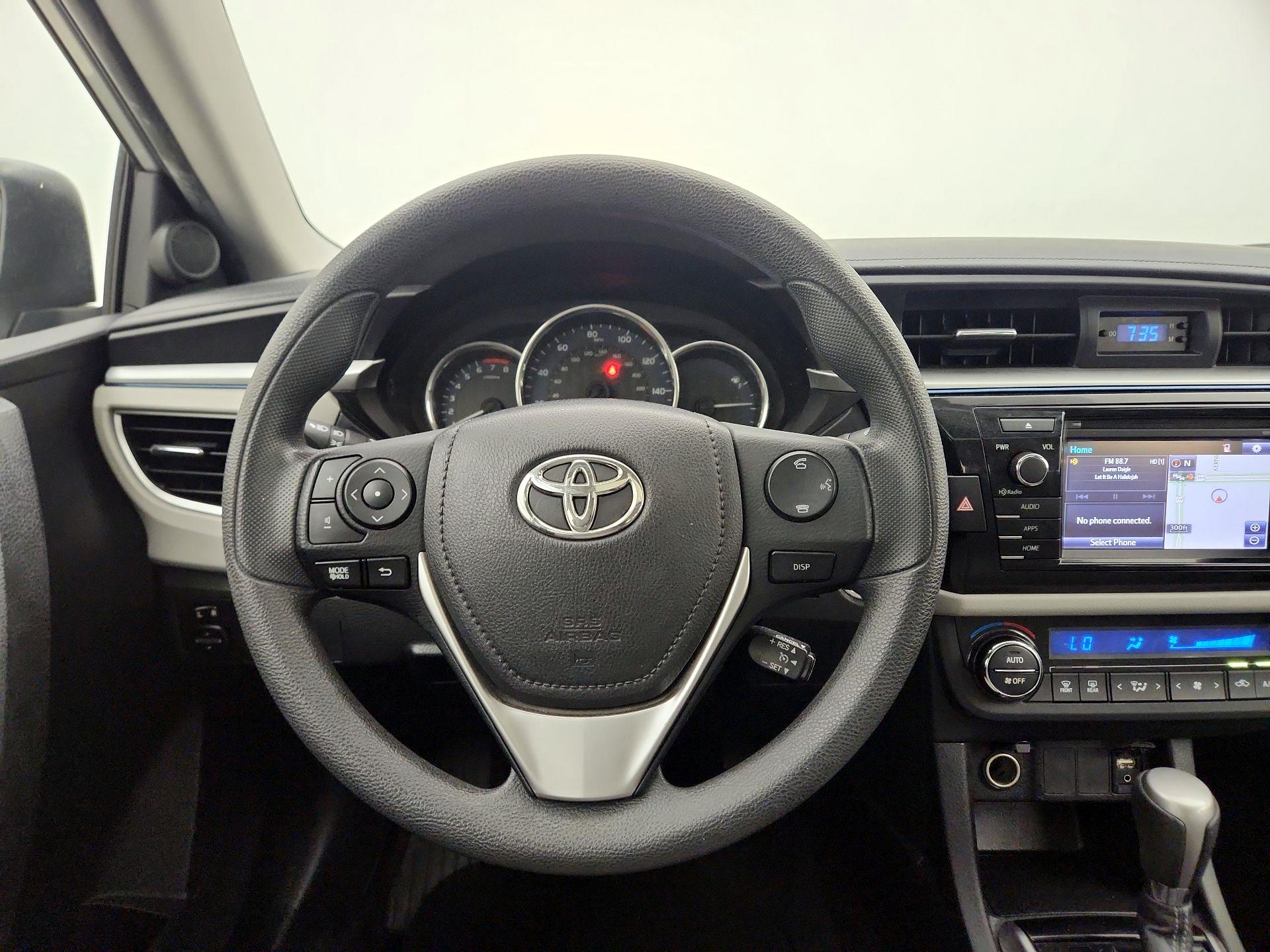 Thumbnail: 2015 Toyota Corolla - 10