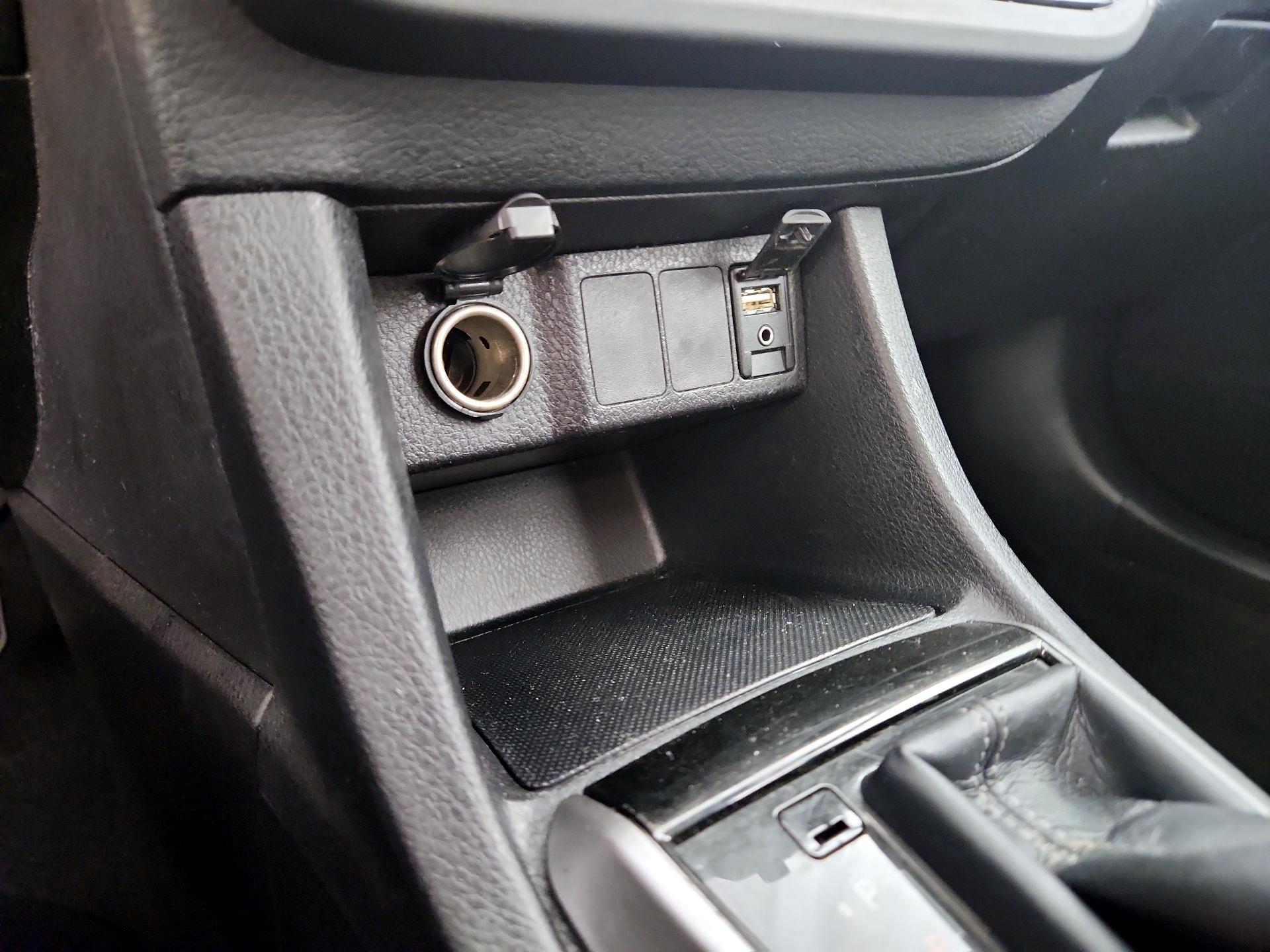 Thumbnail: 2015 Toyota Corolla - 19