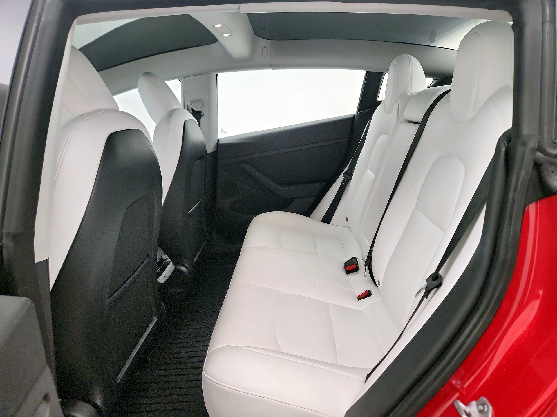 Thumbnail: 2021 Tesla Model 3 - 18