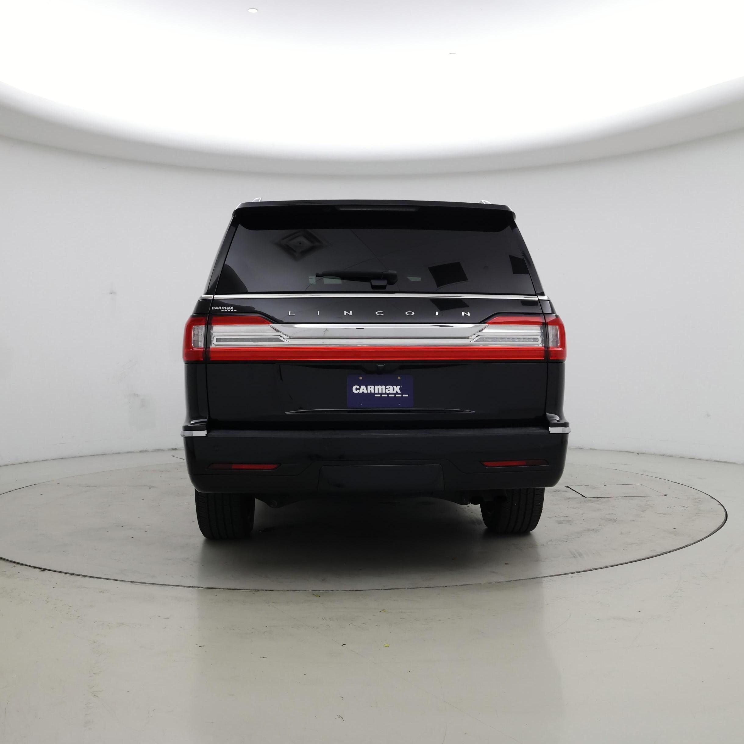Thumbnail: 2021 Lincoln Navigator L - 6