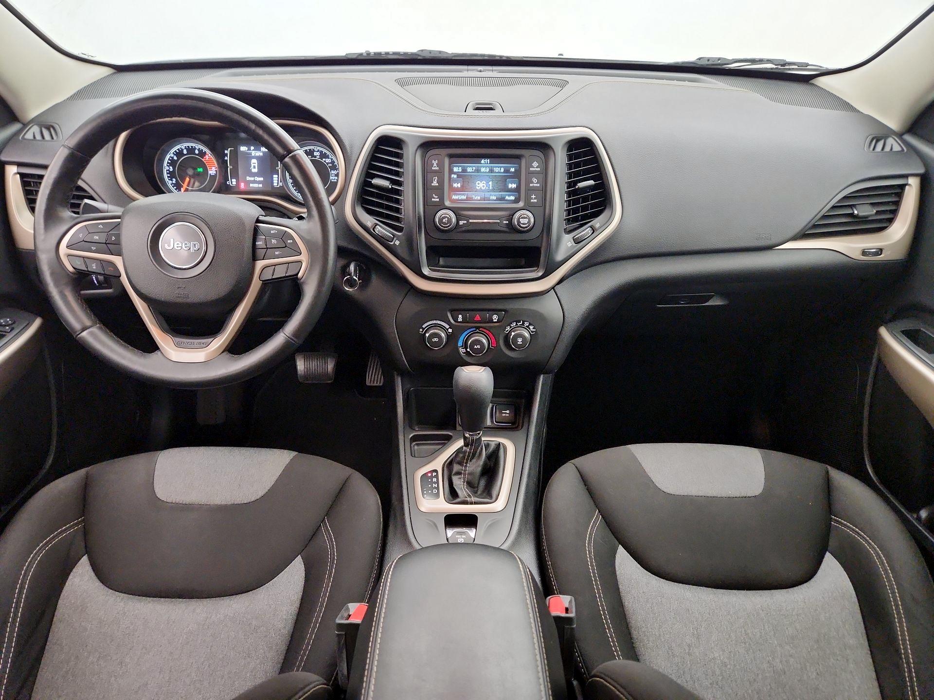 Thumbnail: 2018 Jeep Cherokee - 9