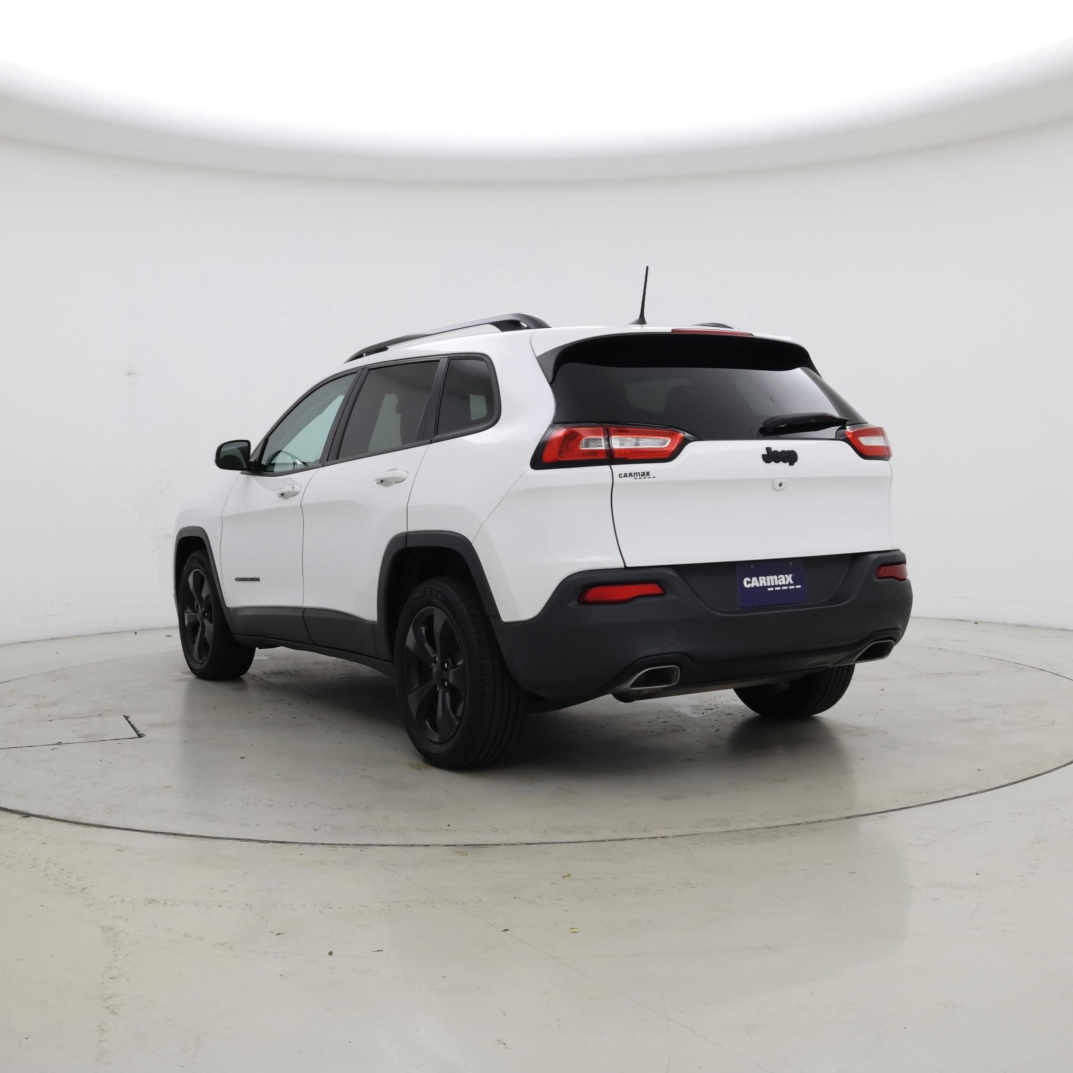 Thumbnail: 2018 Jeep Cherokee - 2
