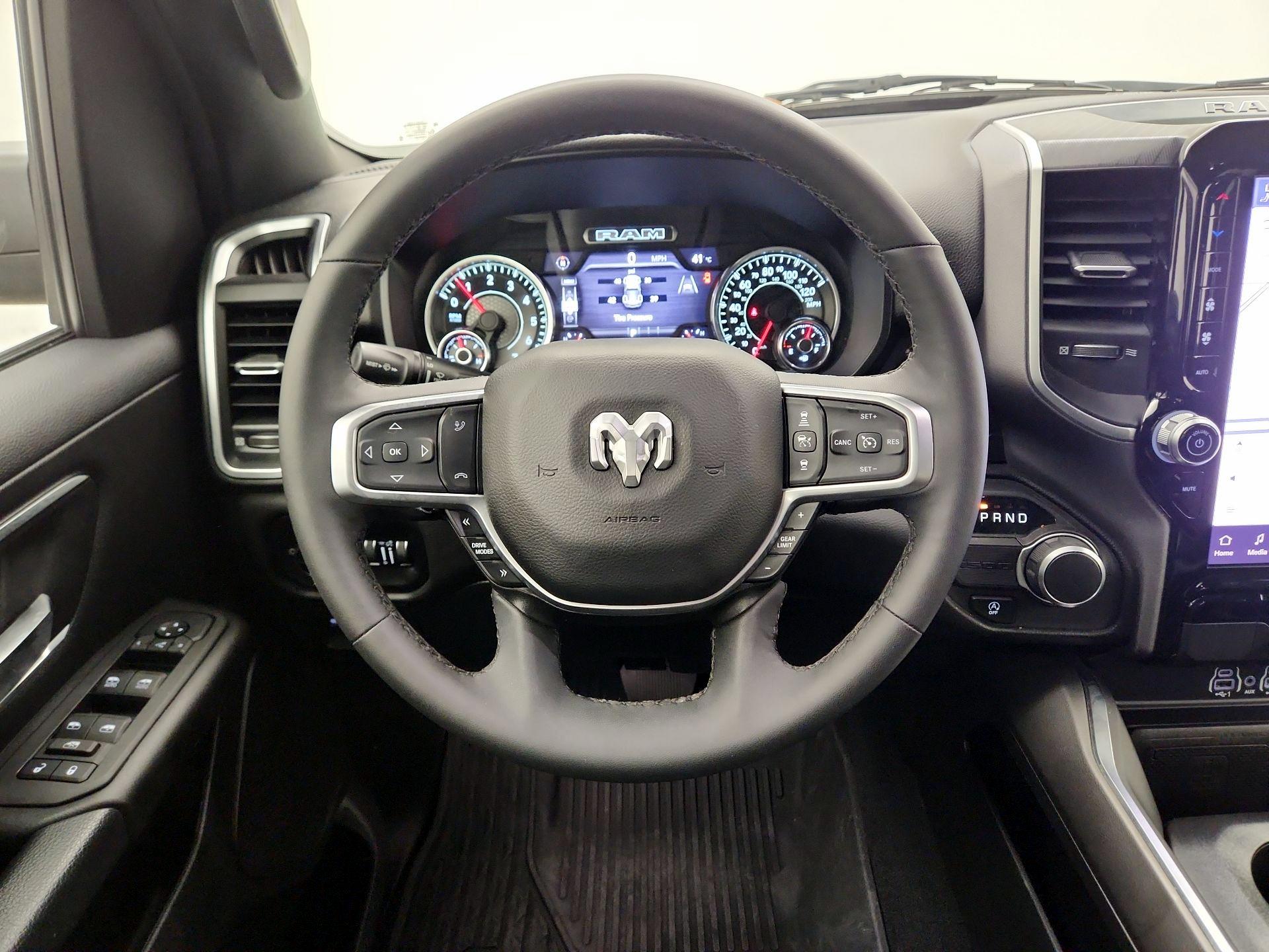 Thumbnail: 2025 RAM 1500 - 10