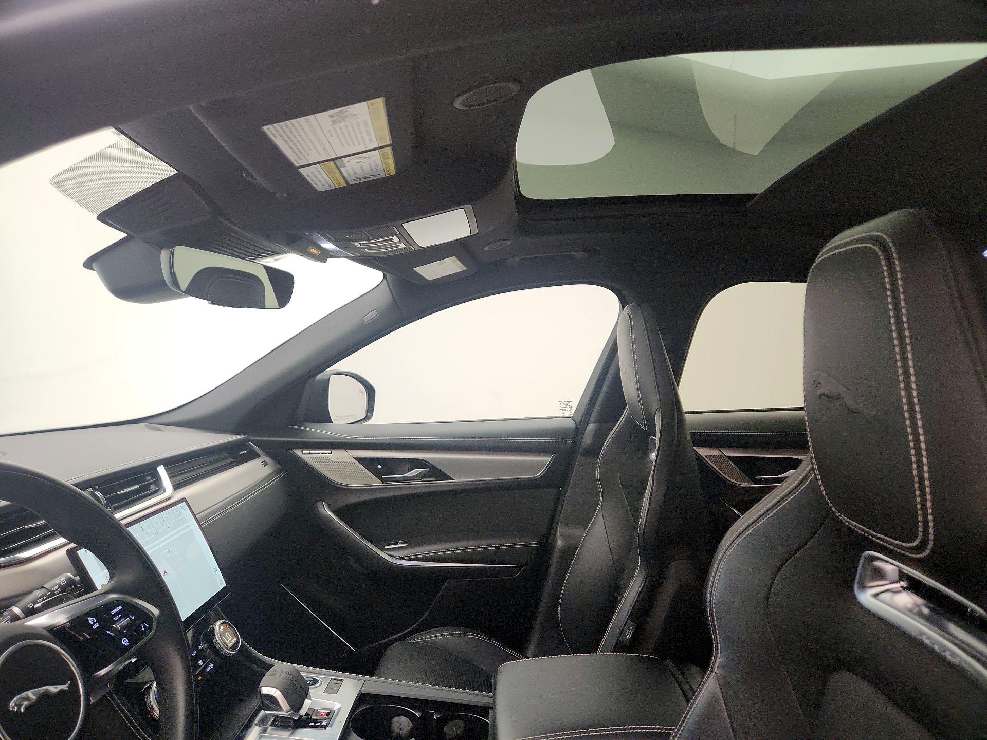Thumbnail: 2024 Jaguar F-Pace - 19