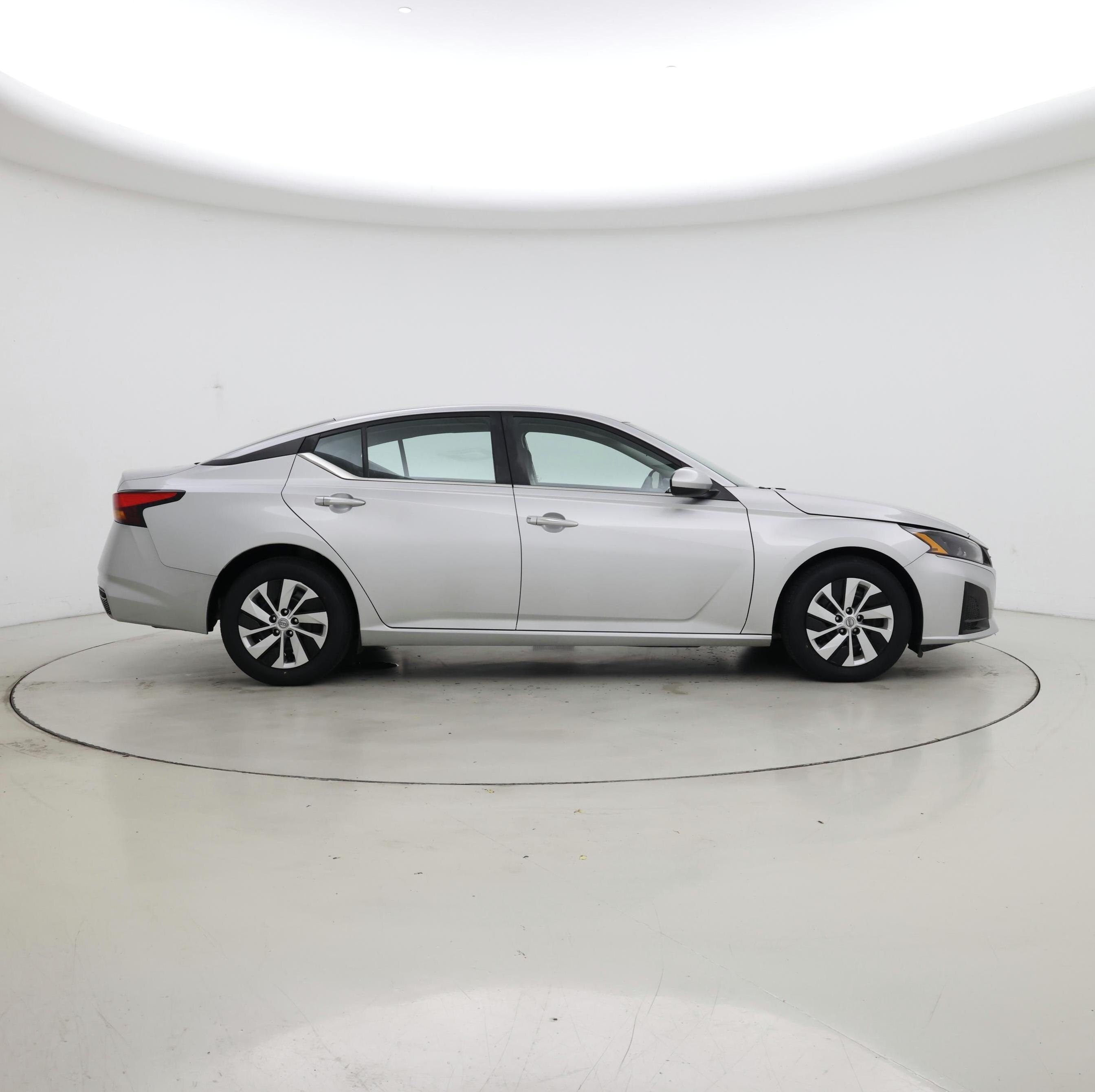 Thumbnail: 2023 Nissan Altima - 7