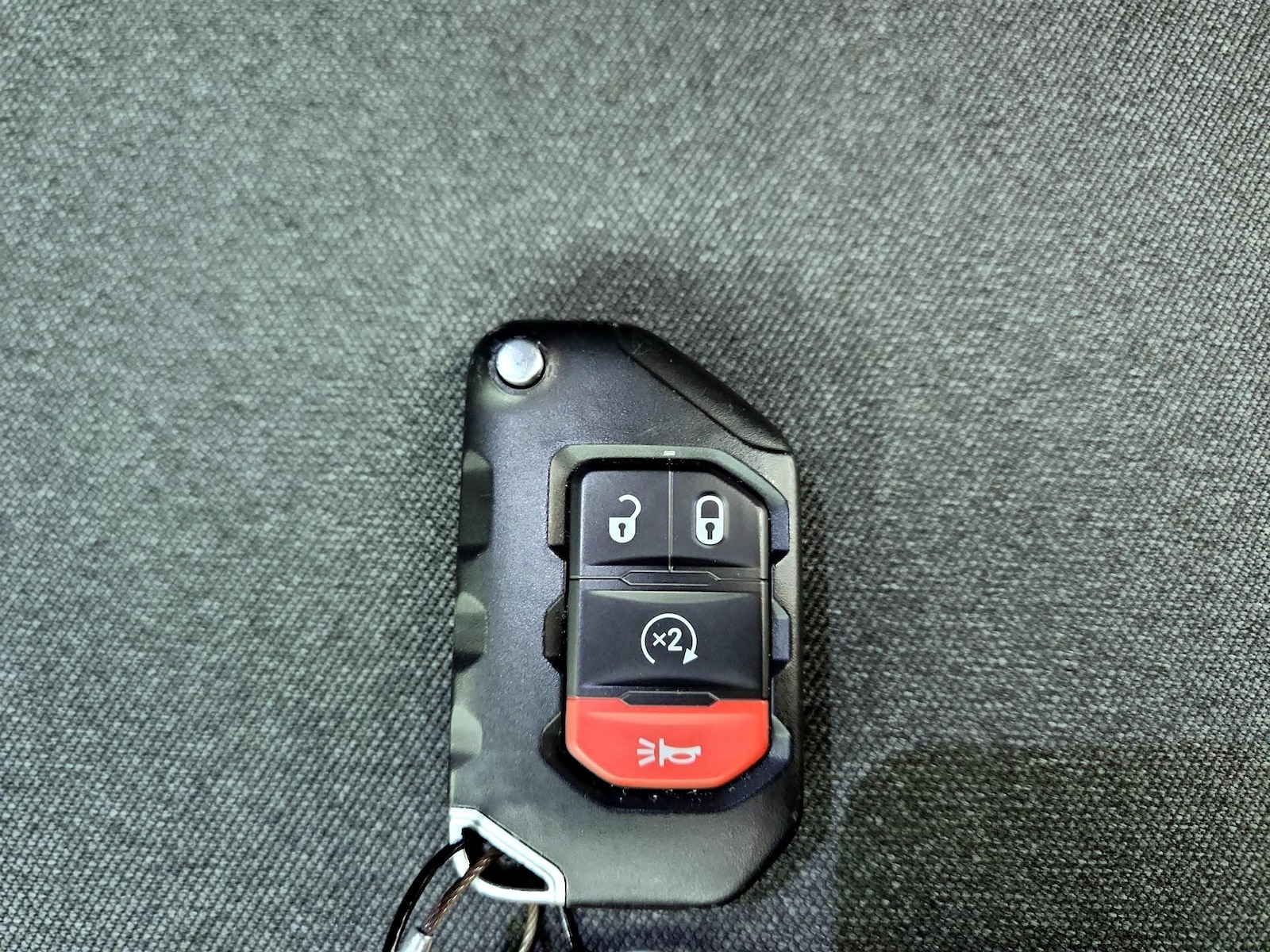 2025 Jeep Wrangler 4-Door Sahara - Photo 23