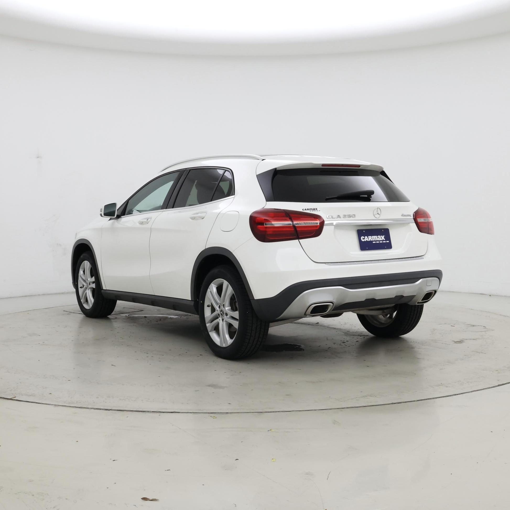 Thumbnail: 2020 Mercedes-Benz GLA - 2