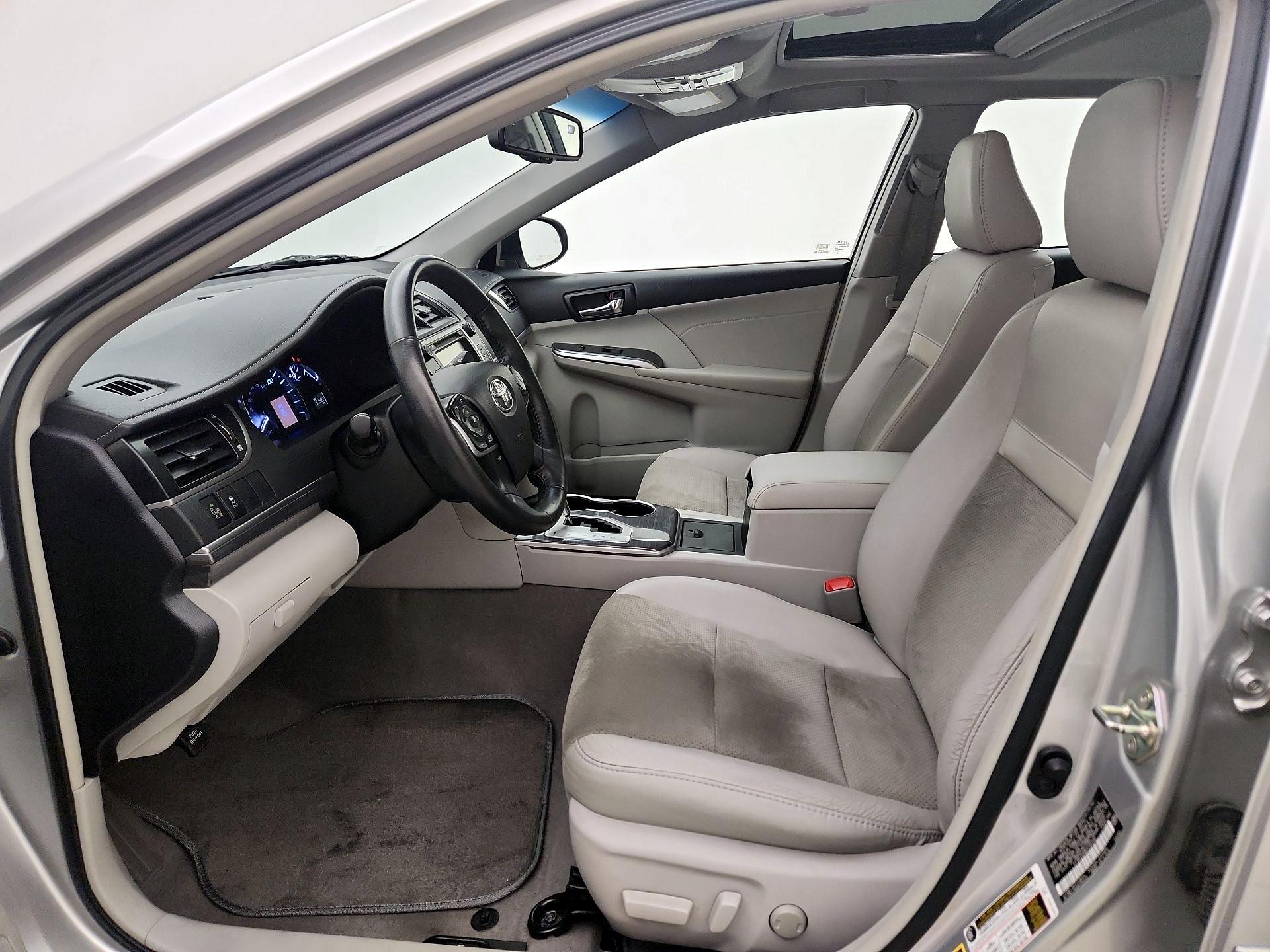 Thumbnail: 2014 Toyota Camry - 11