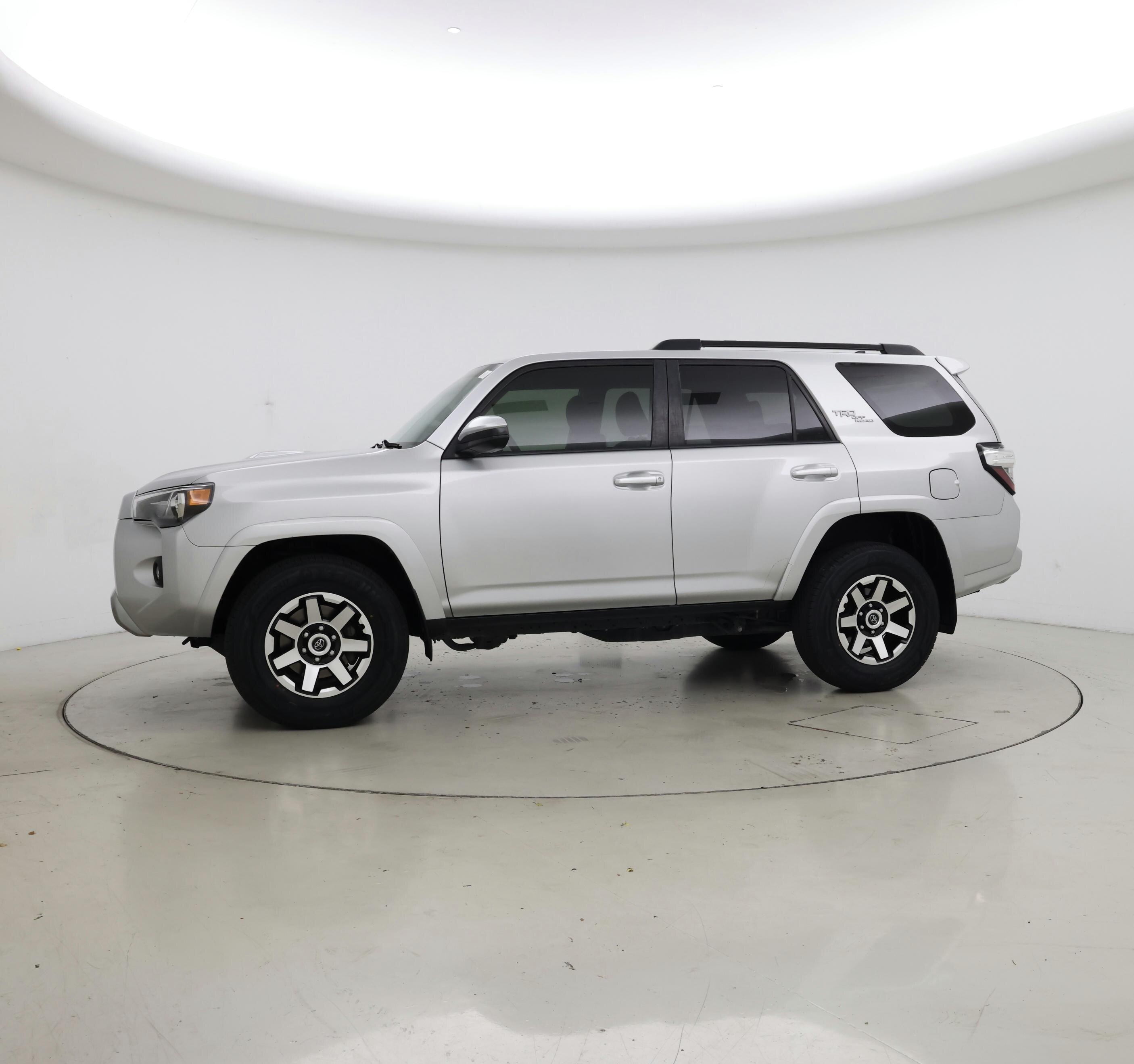 Thumbnail: 2022 Toyota 4Runner - 3