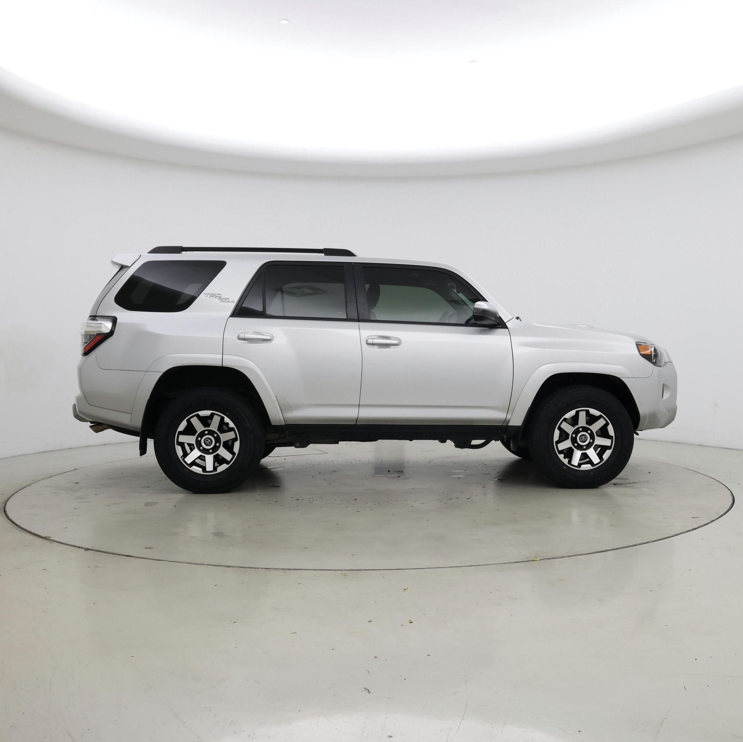 Thumbnail: 2022 Toyota 4Runner - 7