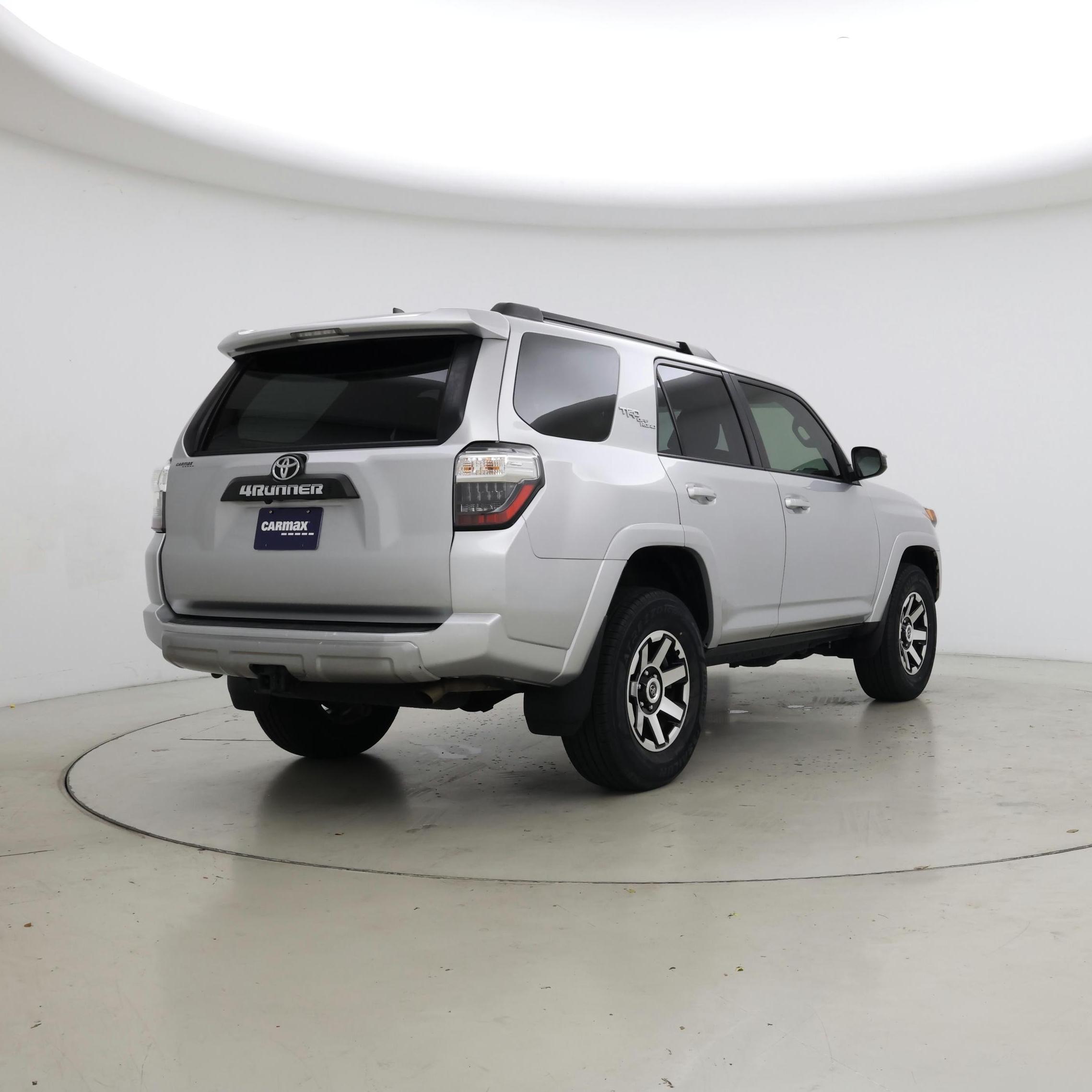 Thumbnail: 2022 Toyota 4Runner - 8
