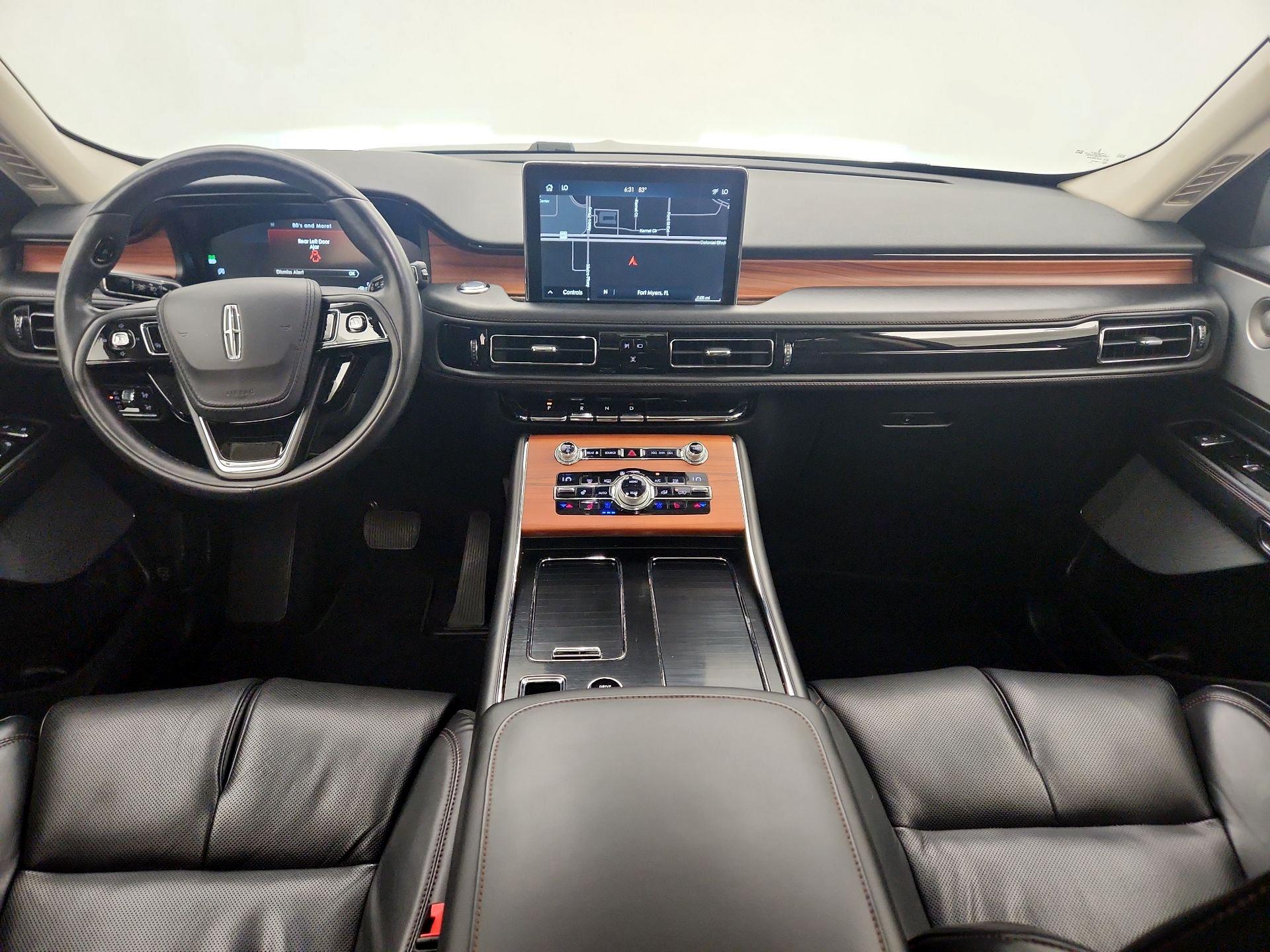Thumbnail: 2020 Lincoln Aviator - 9