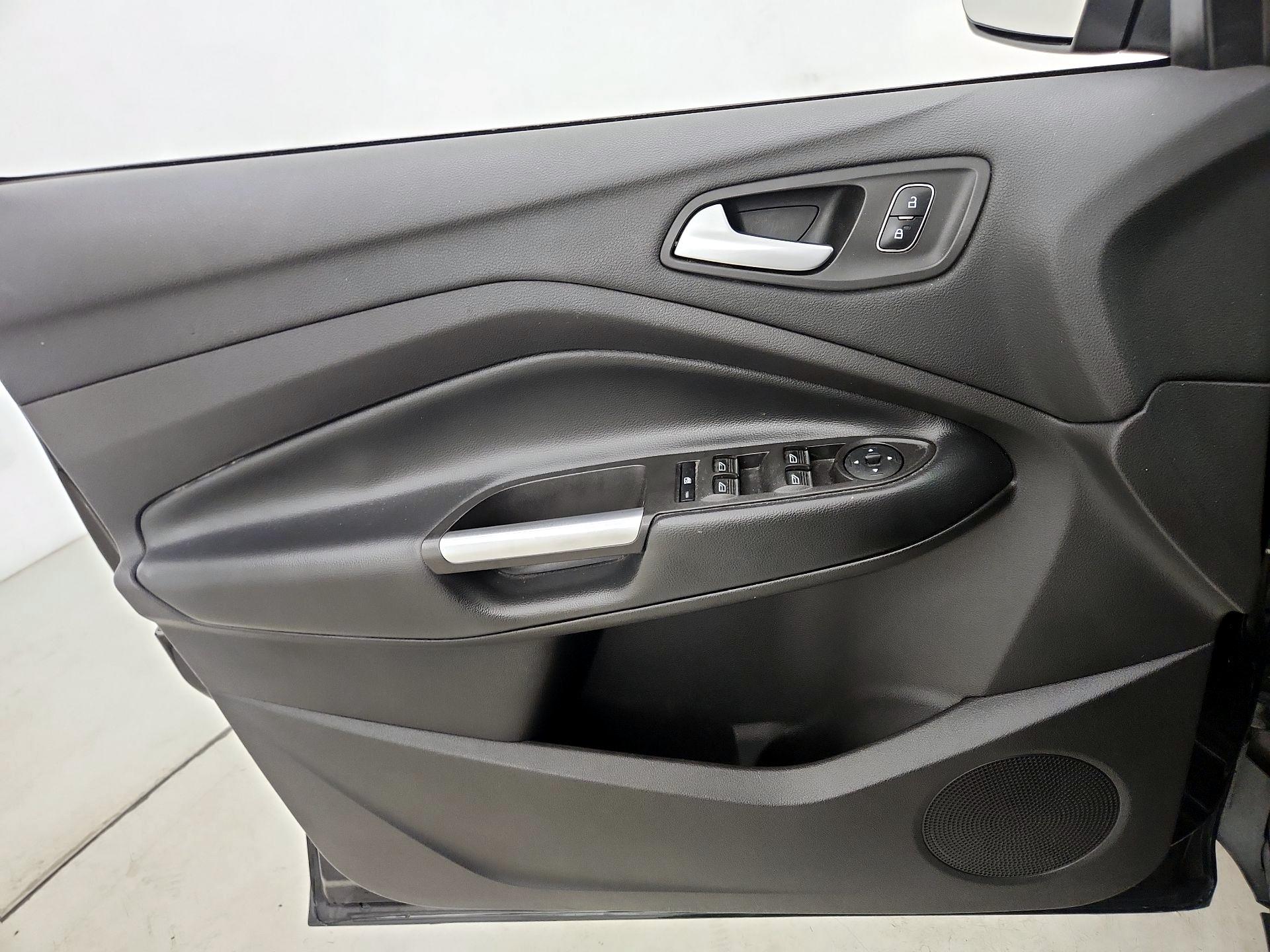Thumbnail: 2019 Ford Escape - 12