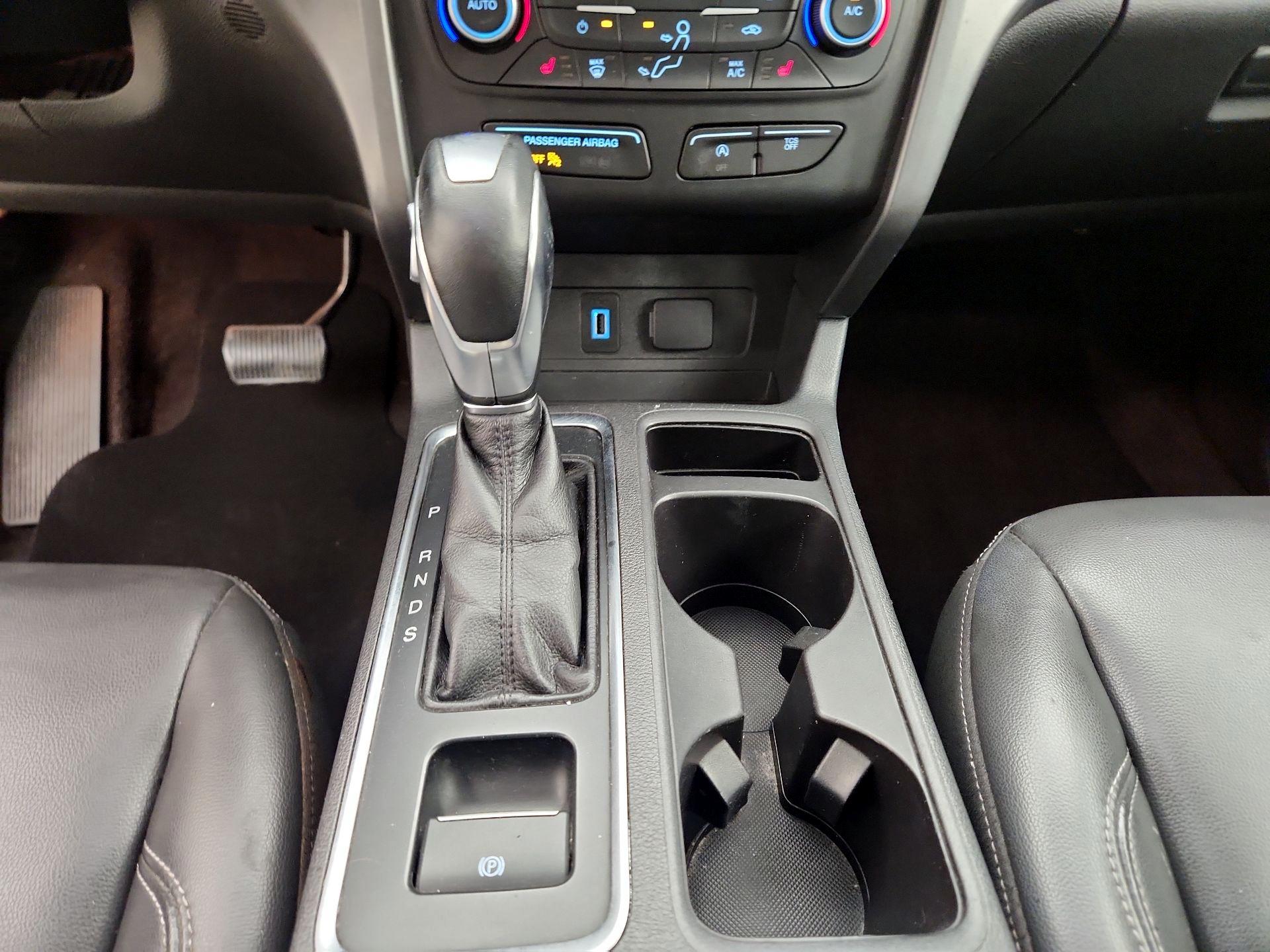 Thumbnail: 2019 Ford Escape - 17