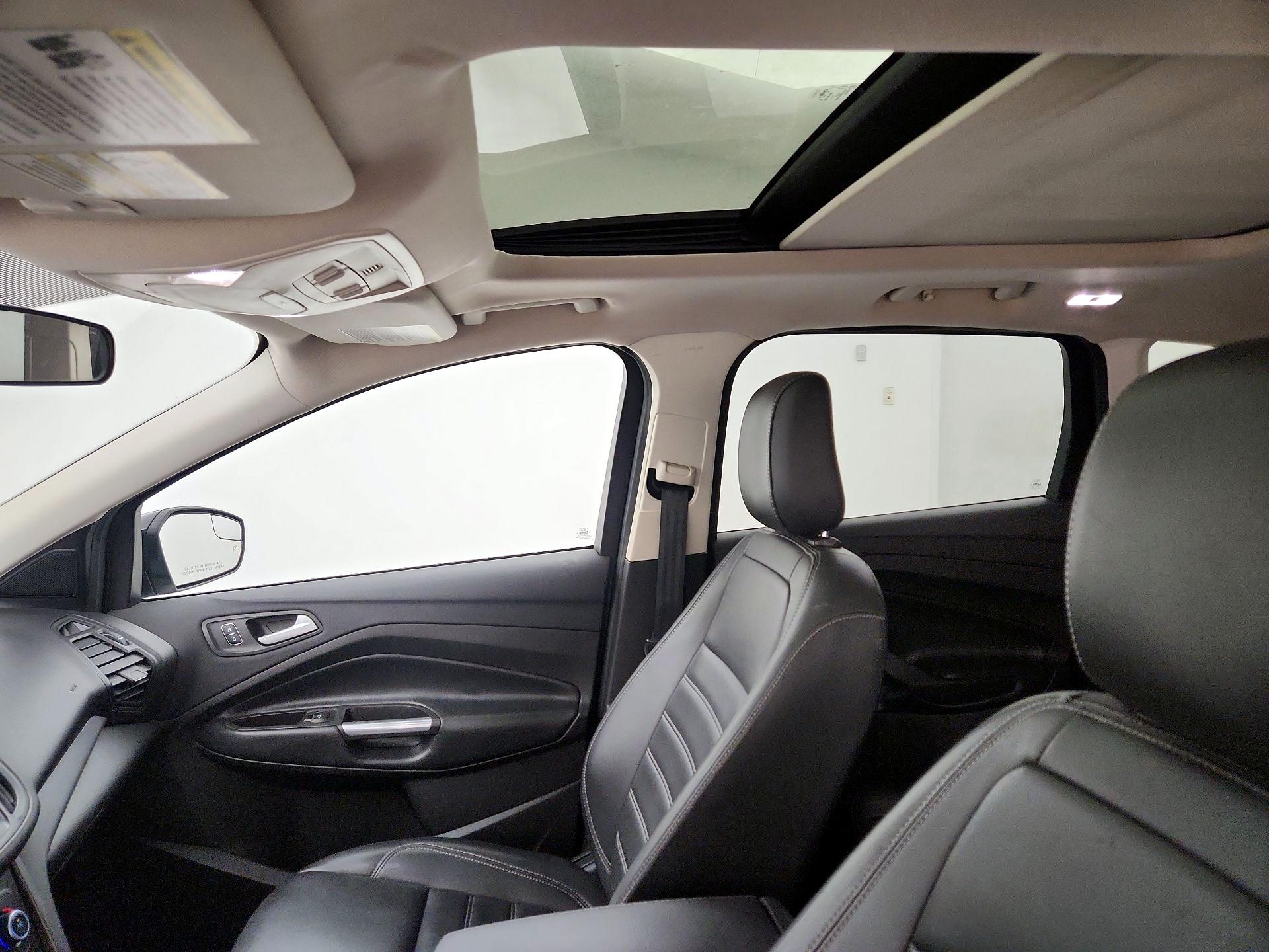 Thumbnail: 2019 Ford Escape - 19
