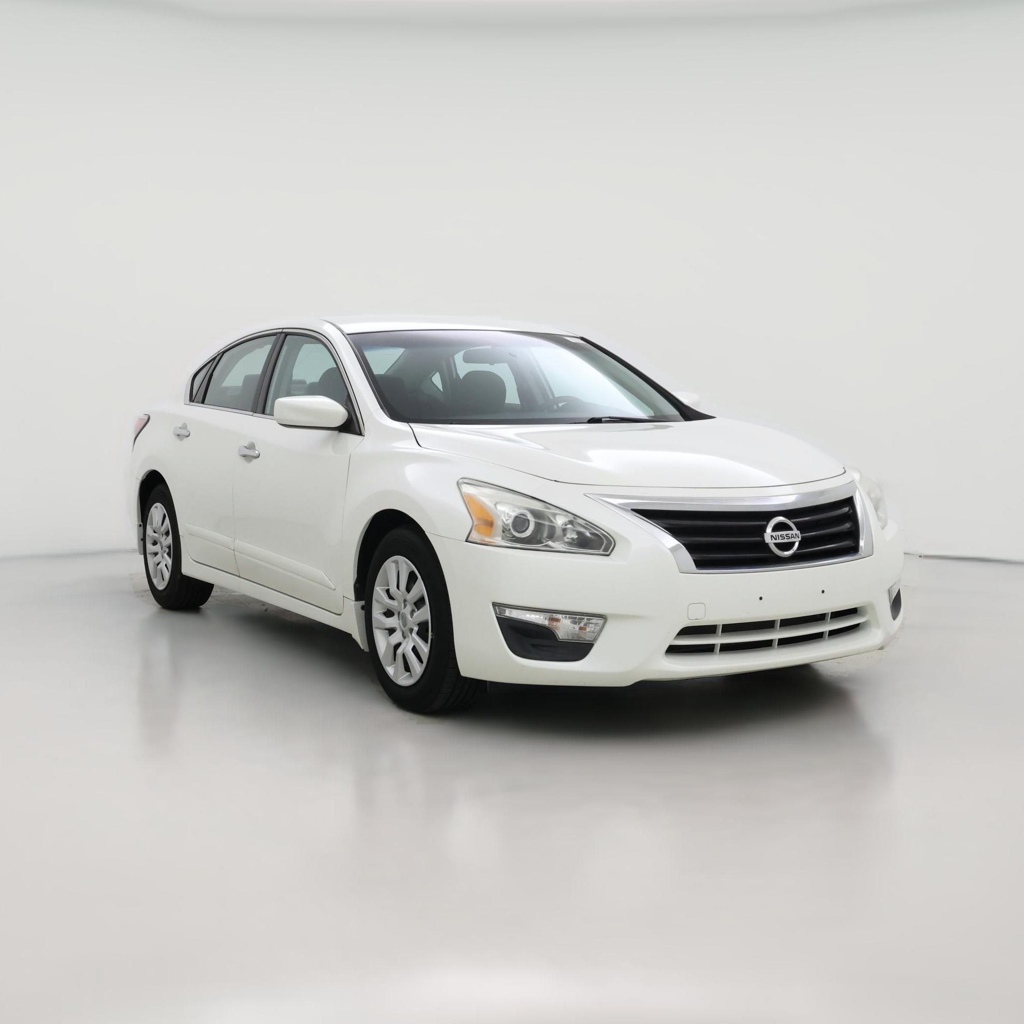 Thumbnail: 2015 Nissan Altima - 1