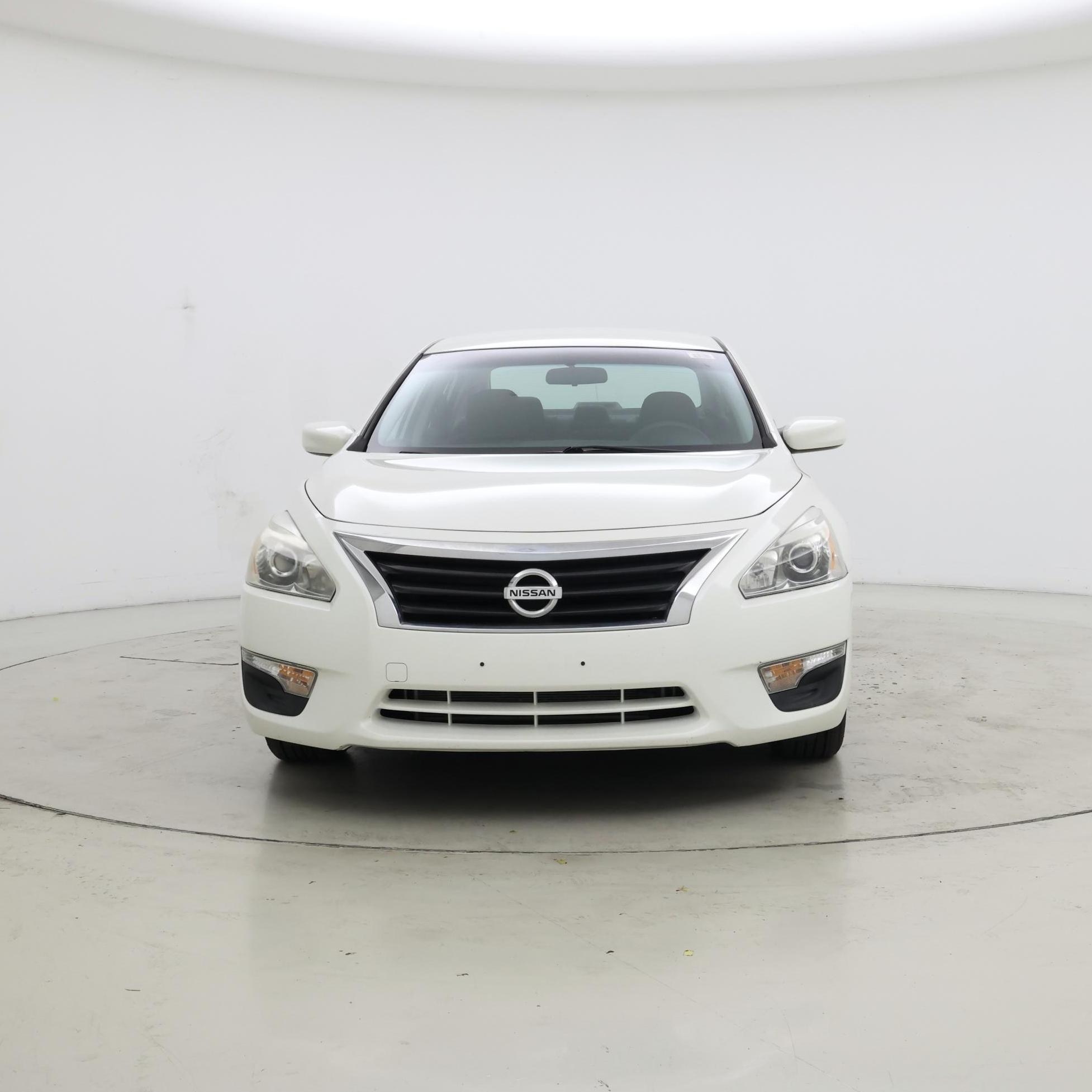 Thumbnail: 2015 Nissan Altima - 5