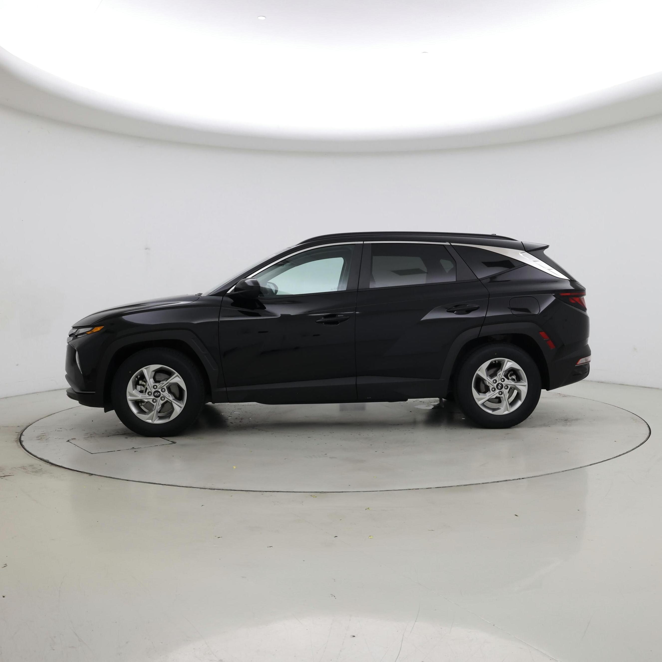 Thumbnail: 2024 Hyundai Tucson - 3