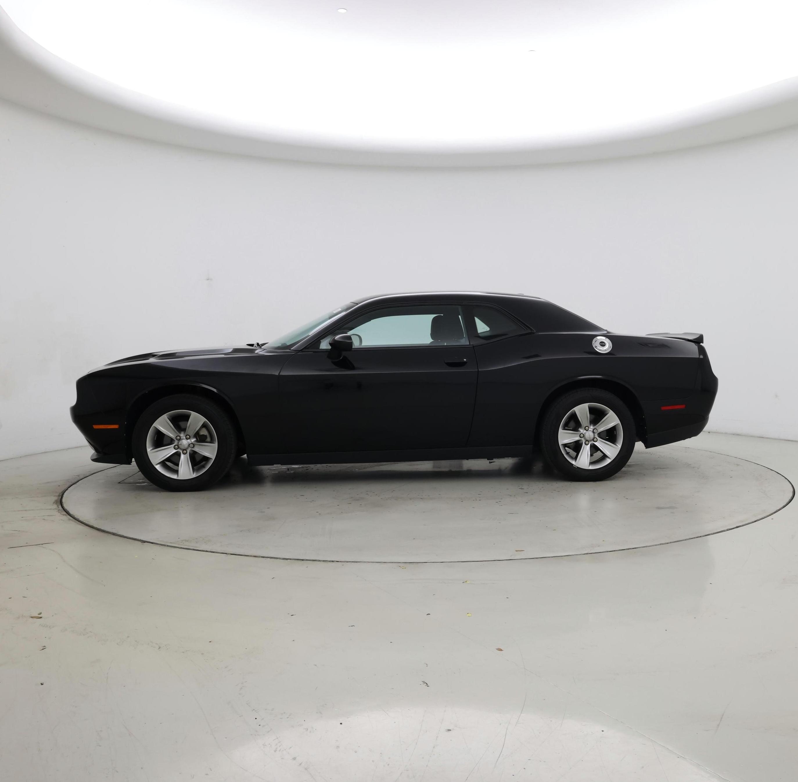 Thumbnail: 2021 Dodge Challenger - 3