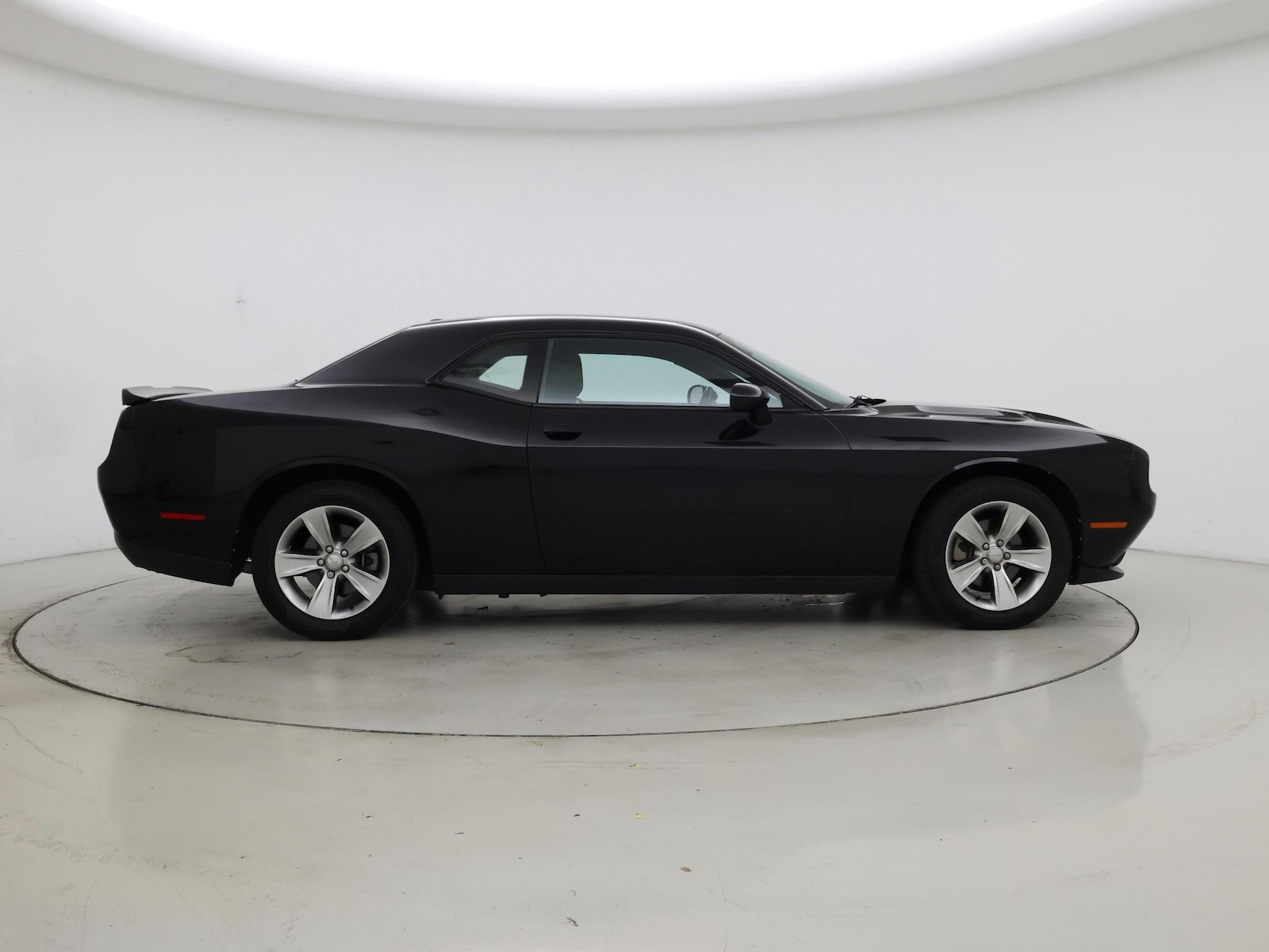 2021 Dodge Challenger SXT - Photo 8
