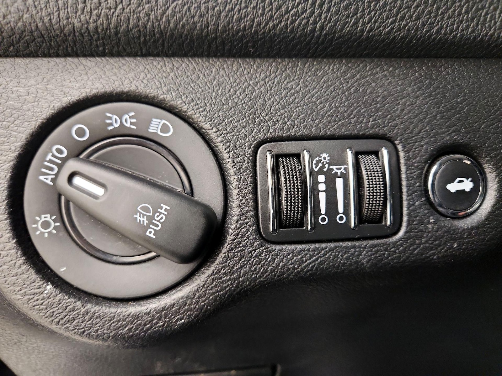 2021 Dodge Challenger R/T - Photo 14