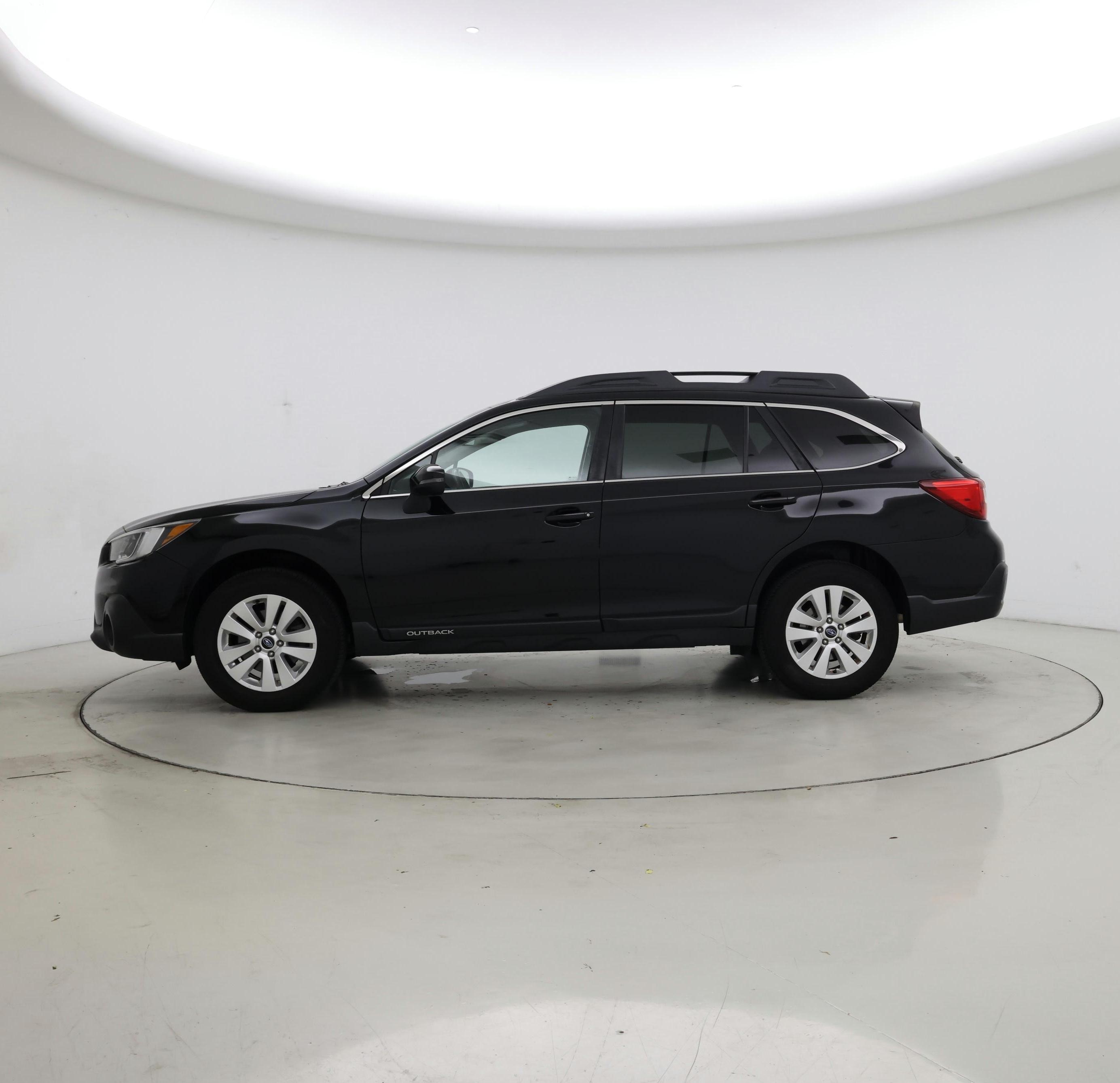 Thumbnail: 2019 Subaru Outback - 3