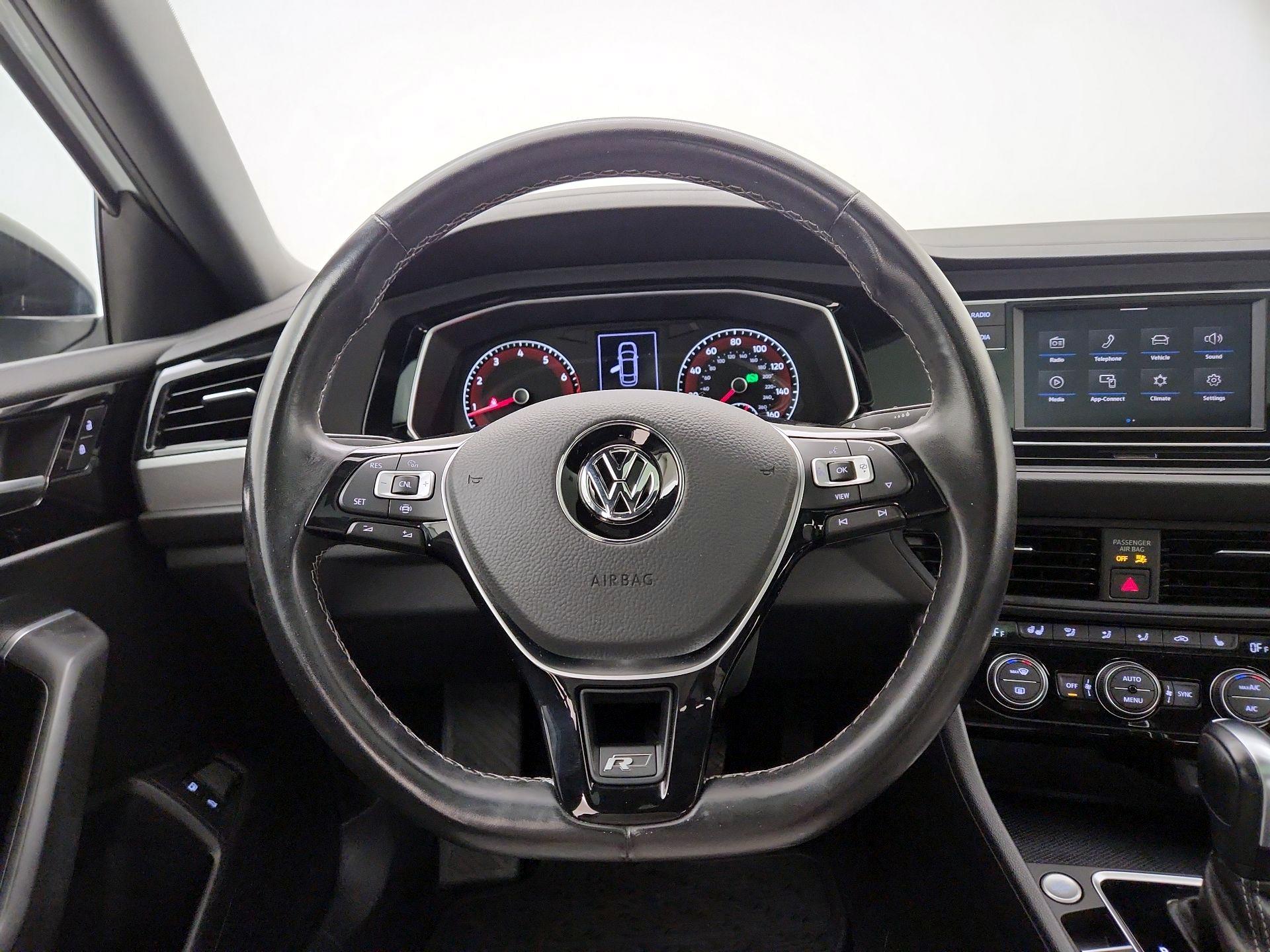 Thumbnail: 2021 Volkswagen Jetta - 10