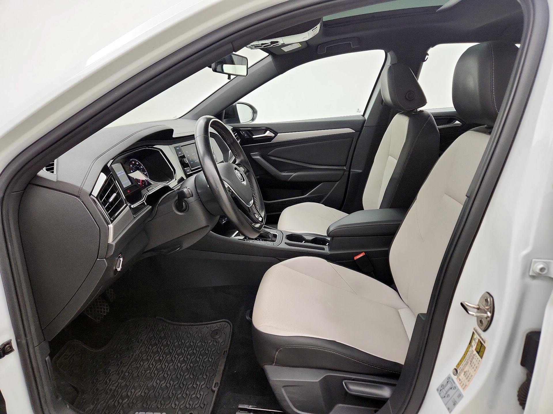 Thumbnail: 2021 Volkswagen Jetta - 11