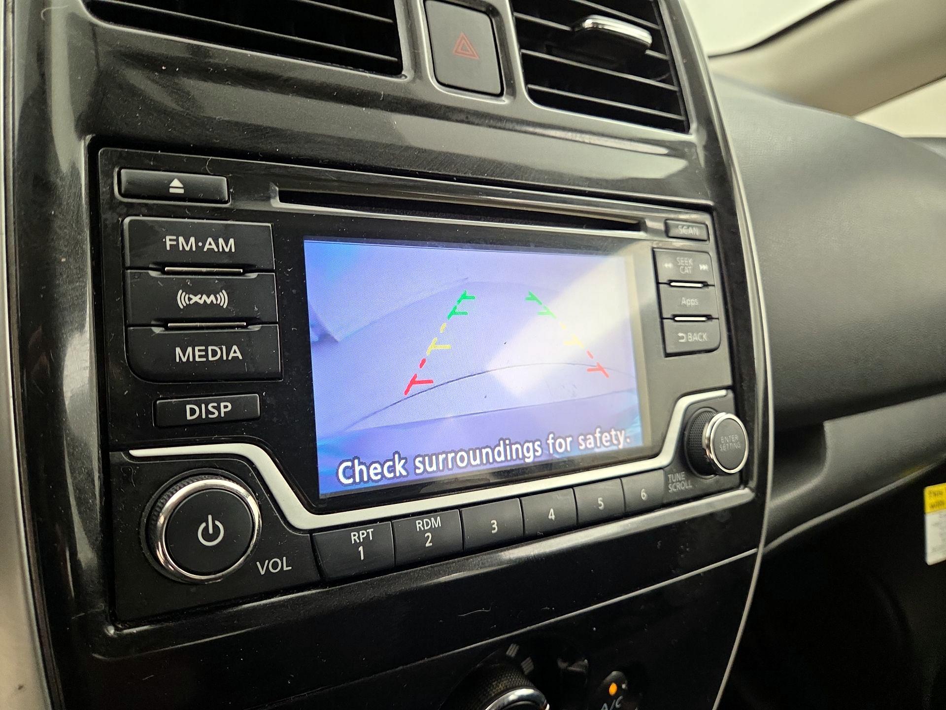 Thumbnail: 2016 Nissan Versa Note - 14