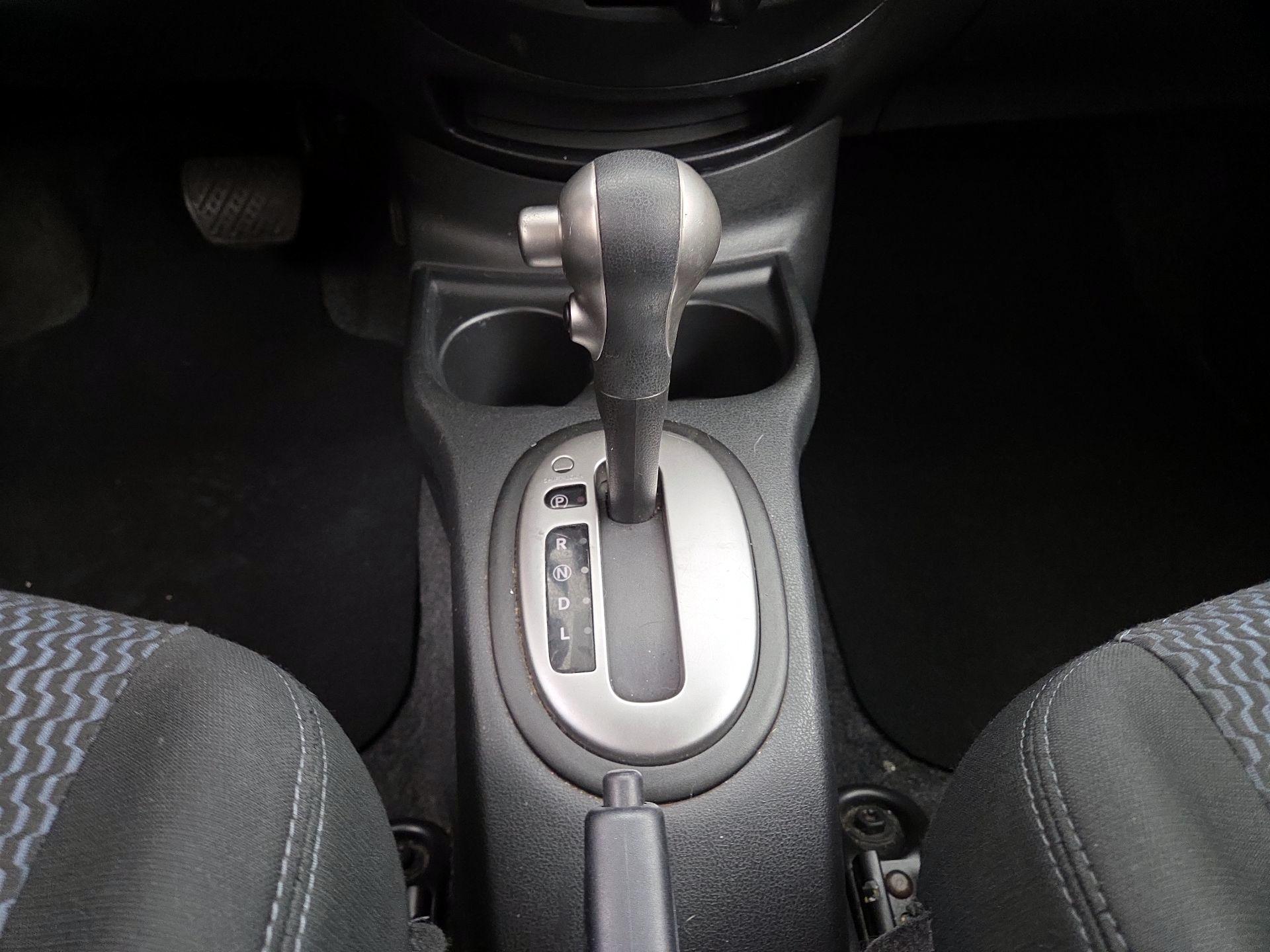 Thumbnail: 2016 Nissan Versa Note - 17