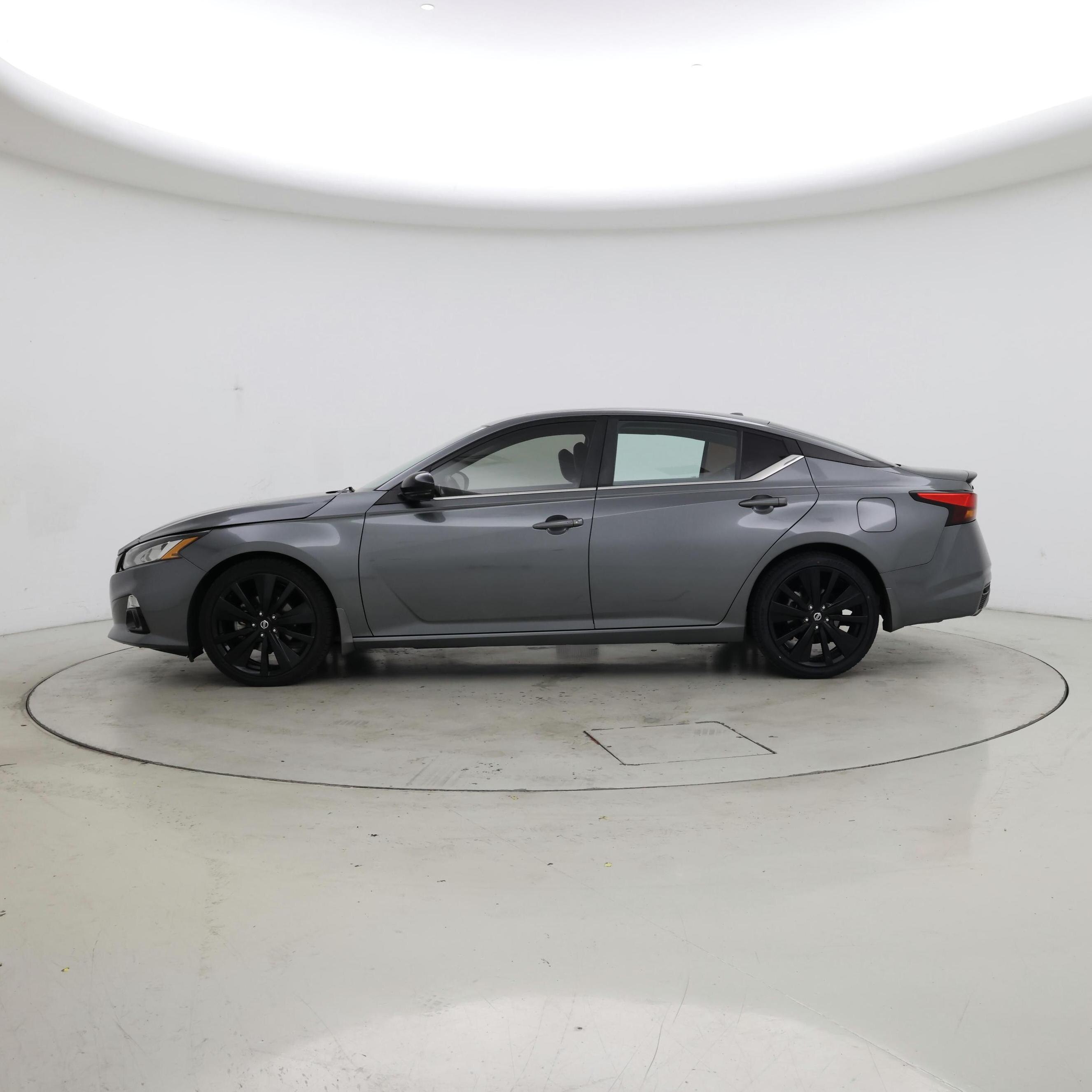 Thumbnail: 2022 Nissan Altima - 3