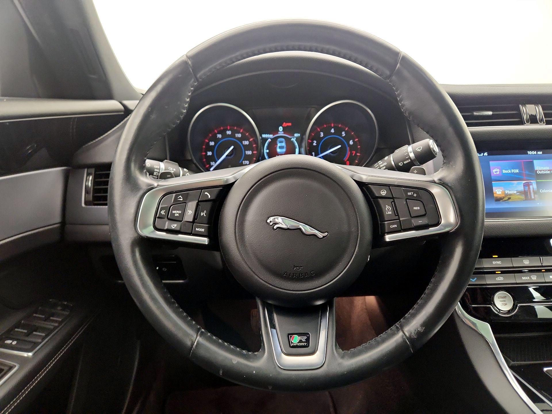 Thumbnail: 2017 Jaguar XF - 10