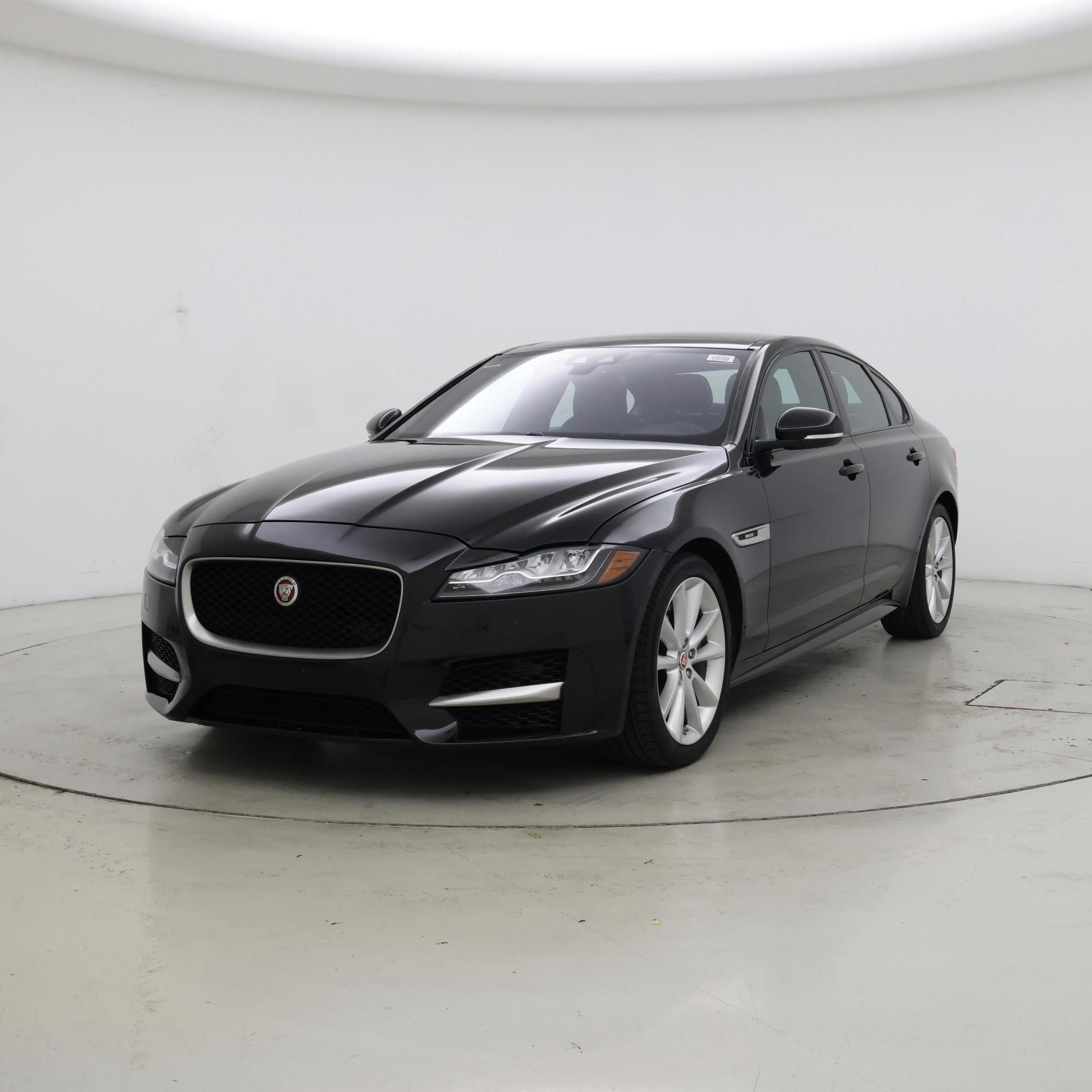 Thumbnail: 2017 Jaguar XF - 4