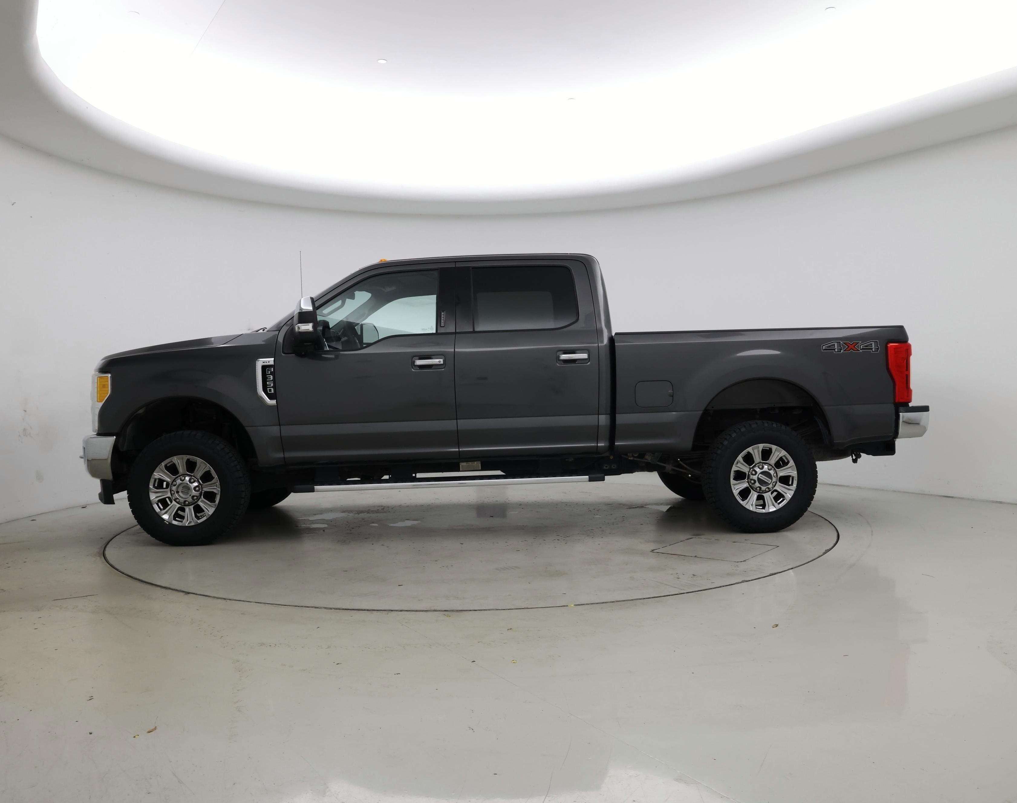 Thumbnail: 2017 Ford F-350 - 3