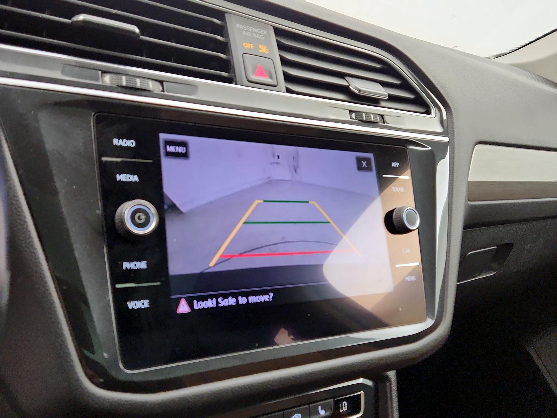 Thumbnail: 2019 Volkswagen Tiguan - 14