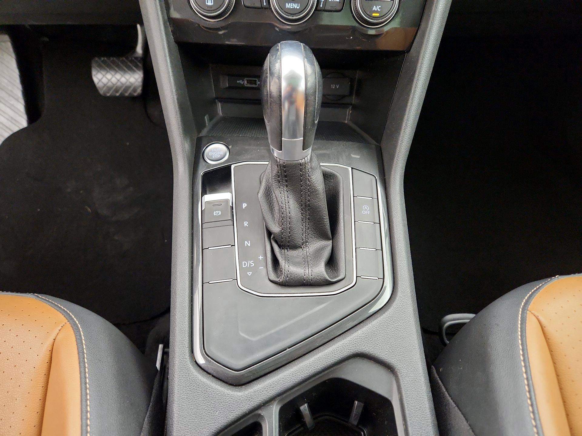 Thumbnail: 2019 Volkswagen Tiguan - 17