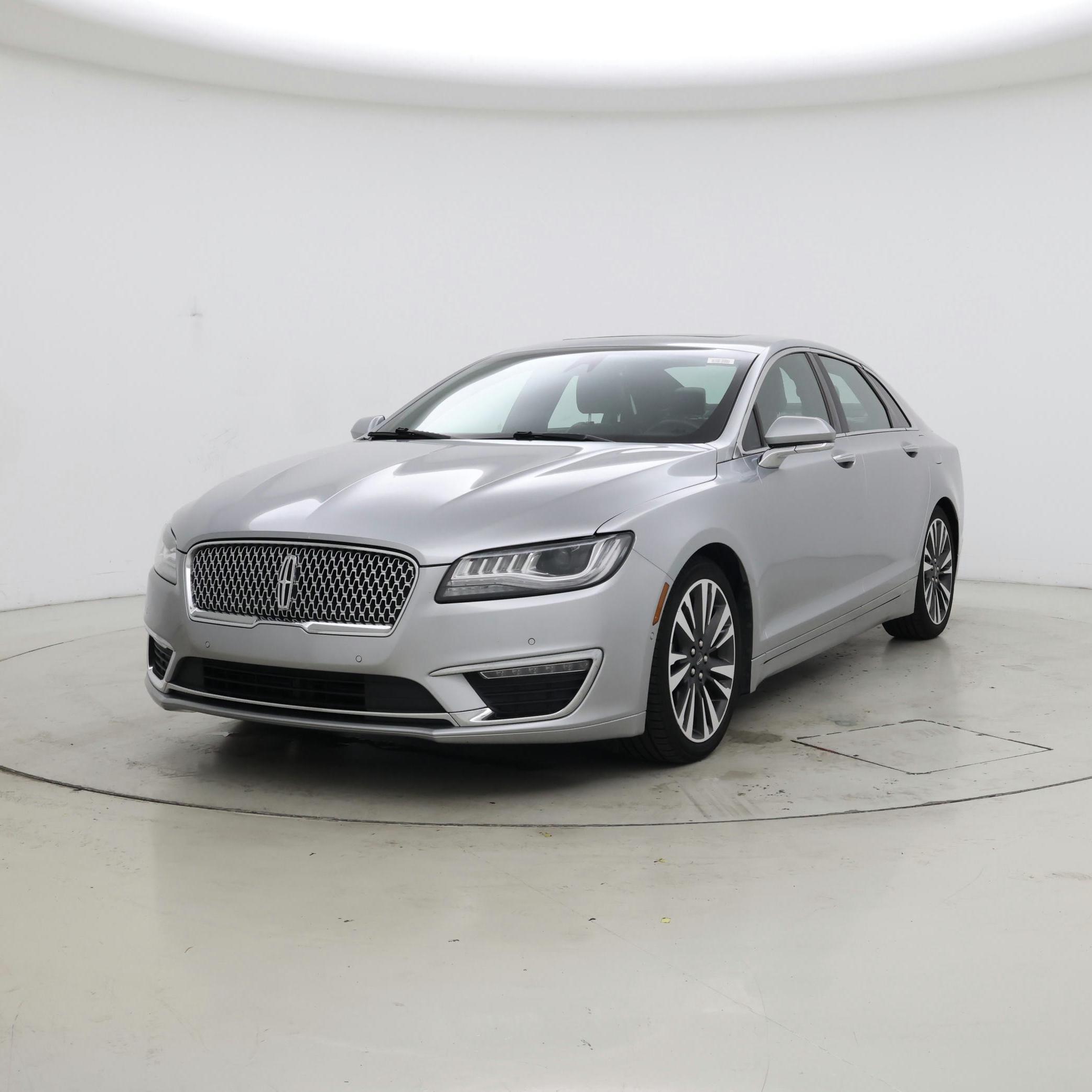 Thumbnail: 2020 Lincoln MKZ - 4